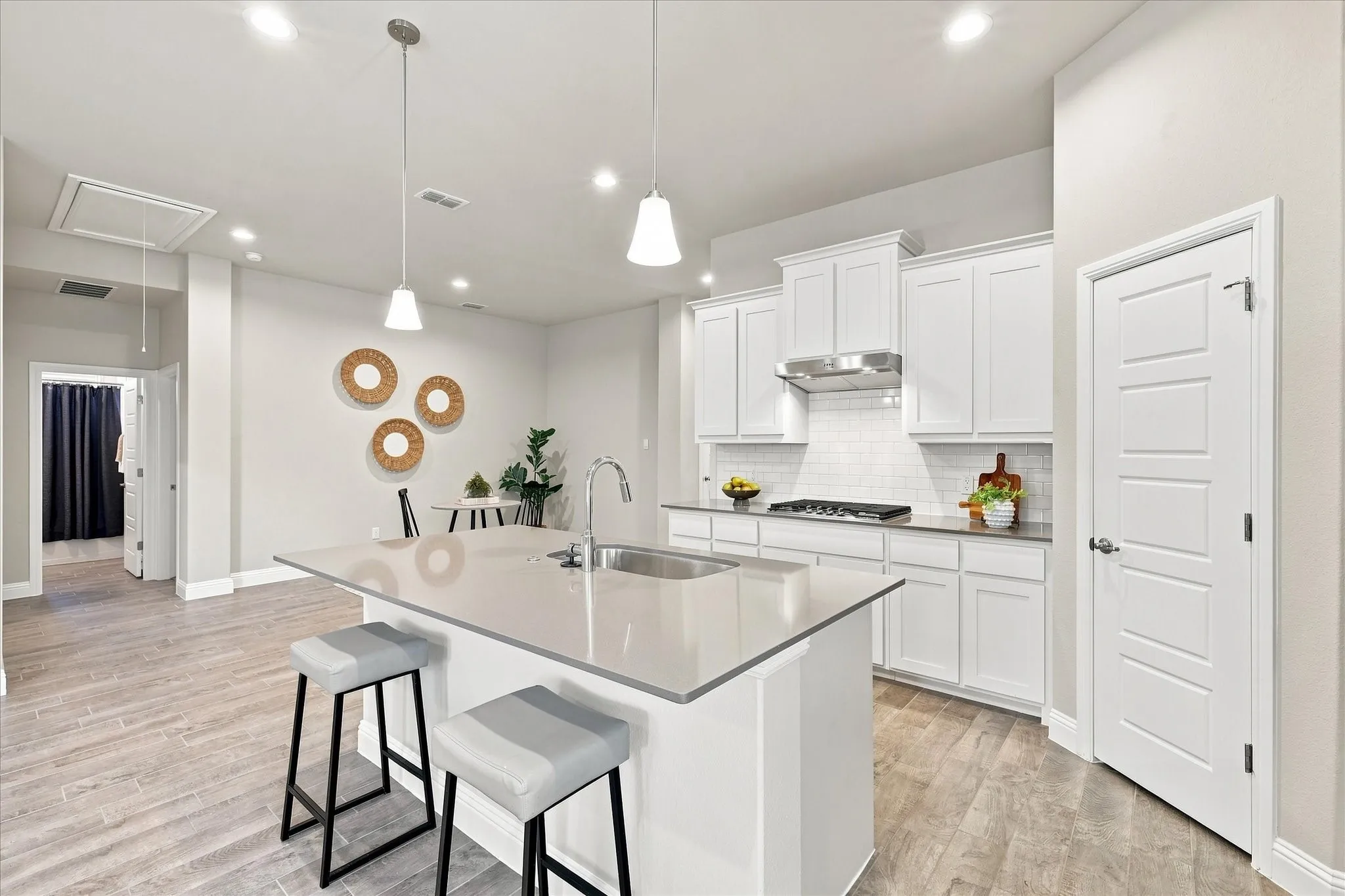 Single Family Residence For Rent in Denton County , 2704 Starling Street, Denton, Texas 76205, 5 Bedroom, 3 Bathroom, 2 Garage spaces, 2,089 Sqft, built in 2025, mls#21359243, Real Estate Agent in Denton, Homes For Rent in Denton county, Homes For Rent in Denton, Realtor in Denton Texas, Real Estate Brokerage Independent Realty Texas, Luminita Cordes Realtor