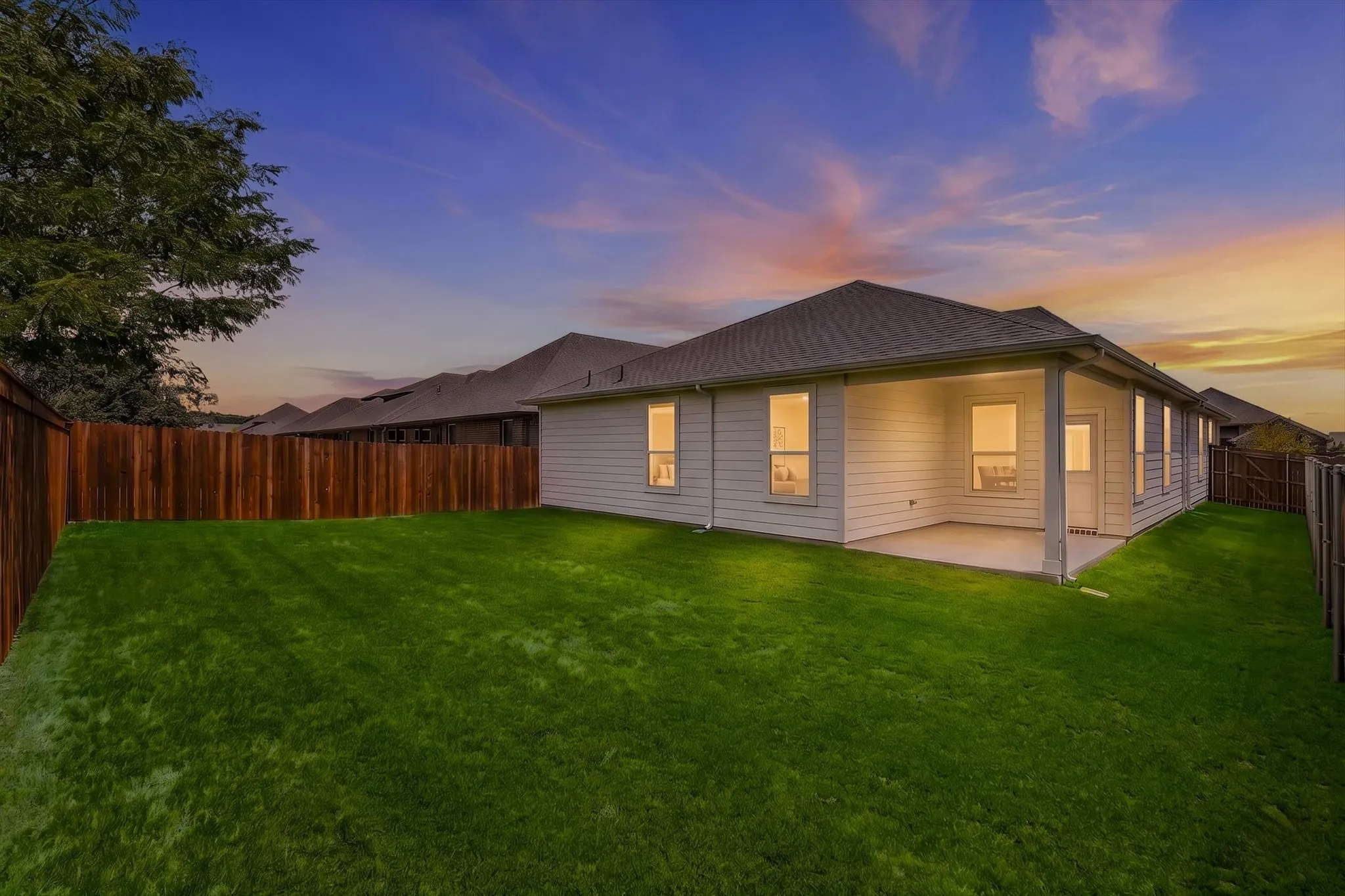 Single Family Residence For Rent in Denton County , 2704 Starling Street, Denton, Texas 76205, 5 Bedroom, 3 Bathroom, 2 Garage spaces, 2,089 Sqft, built in 2025, mls#21359243, Real Estate Agent in Denton, Homes For Rent in Denton county, Homes For Rent in Denton, Realtor in Denton Texas, Real Estate Brokerage Independent Realty Texas, Luminita Cordes Realtor