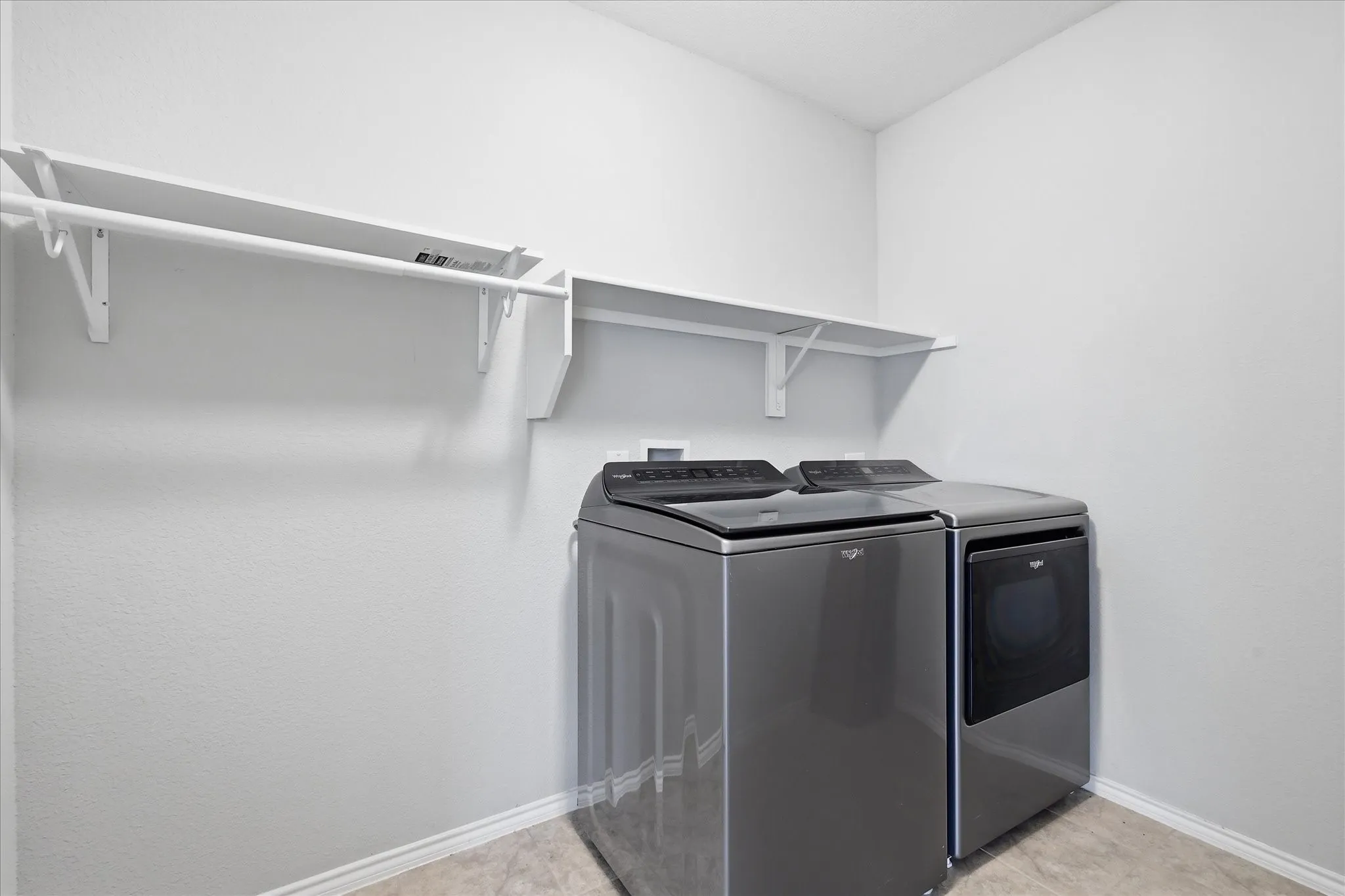 Single Family Residence For Rent in Denton County , 1256 Eagle Lane, Little Elm, Texas 76227, 2 Bedroom, 2 Bathroom, 2 Garage spaces, 1,474 Sqft, built in 2021, mls#21358449, Real Estate Agent in Little Elm, Homes For Rent in Denton county, Homes For Rent in Little Elm, Realtor in Little Elm Texas, Real Estate Brokerage Independent Realty Texas, Luminita Cordes Realtor