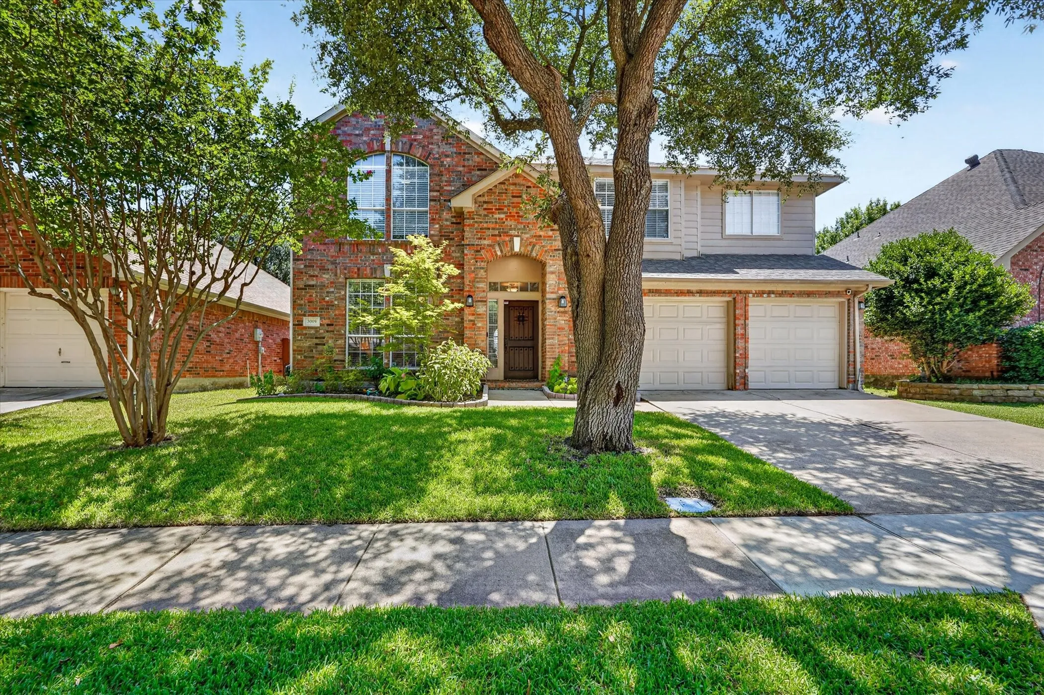 Single Family Residence For Sale in Collin County , 3009 Chukar Drive, Mc Kinney, Texas 75072, 5 Bedroom, 4 Bathroom, 2 Garage spaces, 3,088 Sqft, built in 1995, mls#21355786, Real Estate Agent in Mc Kinney, Homes For Sale in Collin county, Homes For Sale in Mc Kinney, Realtor in Mc Kinney Texas, Real Estate Brokerage Independent Realty Texas, Luminita Cordes Realtor