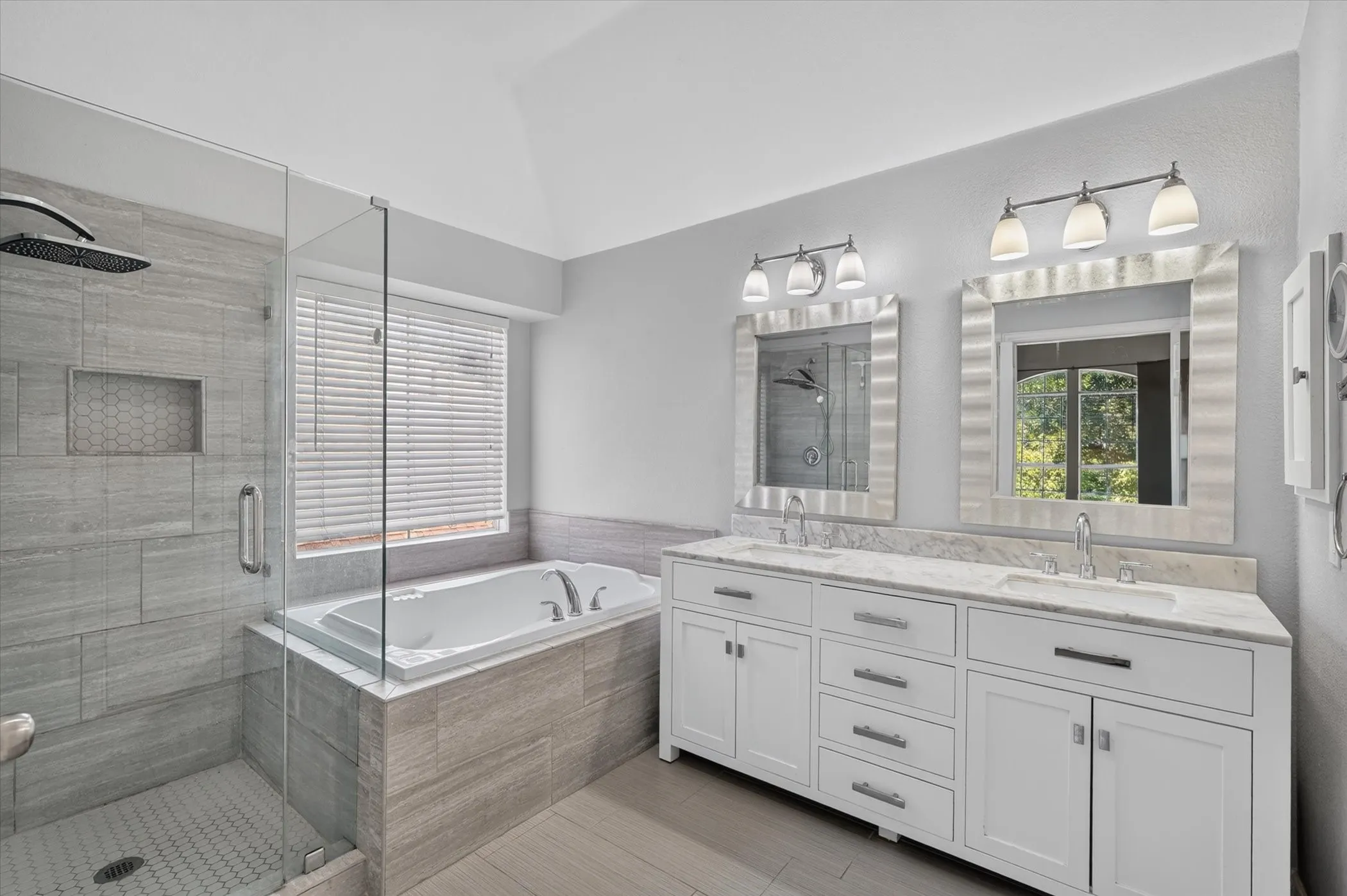 Single Family Residence For Sale in Collin County , 3009 Chukar Drive, Mc Kinney, Texas 75072, 5 Bedroom, 4 Bathroom, 2 Garage spaces, 3,088 Sqft, built in 1995, mls#21355786, Real Estate Agent in Mc Kinney, Homes For Sale in Collin county, Homes For Sale in Mc Kinney, Realtor in Mc Kinney Texas, Real Estate Brokerage Independent Realty Texas, Luminita Cordes Realtor