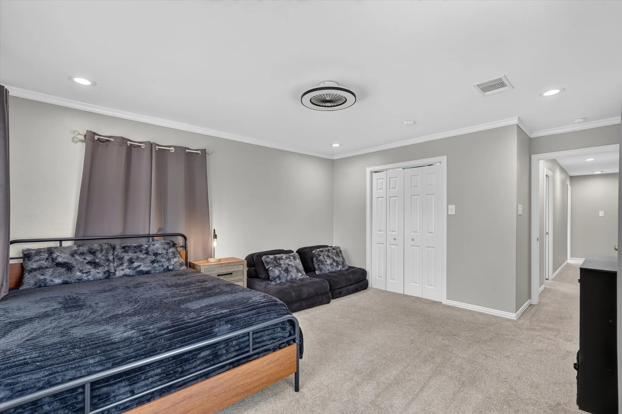 Single Family Residence For Sale in Collin County , 3009 Chukar Drive, Mc Kinney, Texas 75072, 5 Bedroom, 4 Bathroom, 2 Garage spaces, 3,088 Sqft, built in 1995, mls#21355786, Real Estate Agent in Mc Kinney, Homes For Sale in Collin county, Homes For Sale in Mc Kinney, Realtor in Mc Kinney Texas, Real Estate Brokerage Independent Realty Texas, Luminita Cordes Realtor