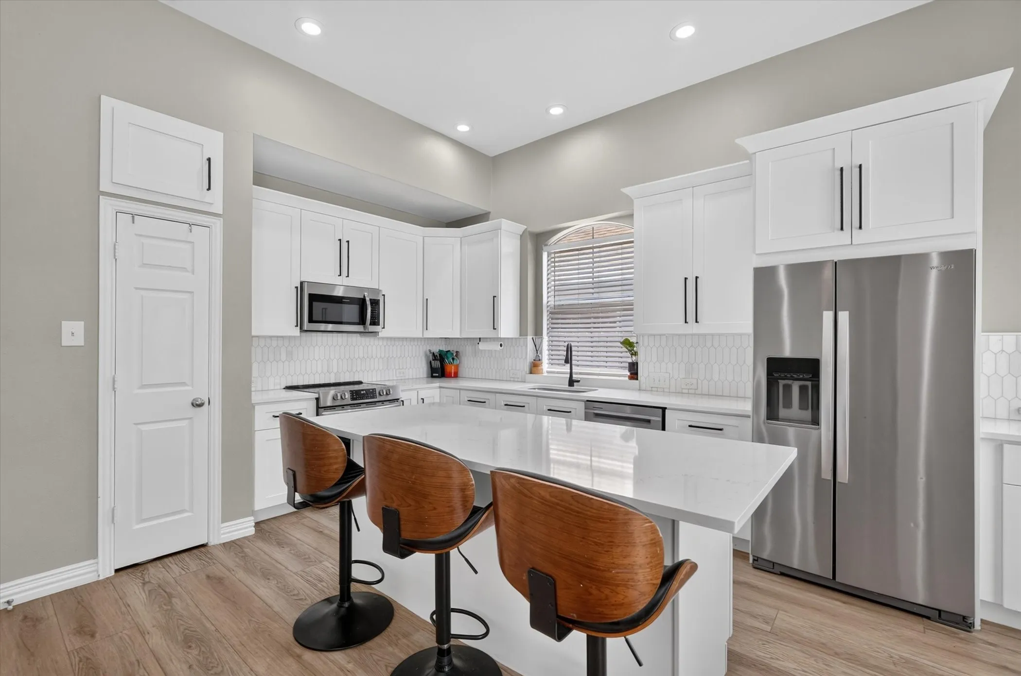 Single Family Residence For Sale in Collin County , 3009 Chukar Drive, Mc Kinney, Texas 75072, 5 Bedroom, 4 Bathroom, 2 Garage spaces, 3,088 Sqft, built in 1995, mls#21355786, Real Estate Agent in Mc Kinney, Homes For Sale in Collin county, Homes For Sale in Mc Kinney, Realtor in Mc Kinney Texas, Real Estate Brokerage Independent Realty Texas, Luminita Cordes Realtor