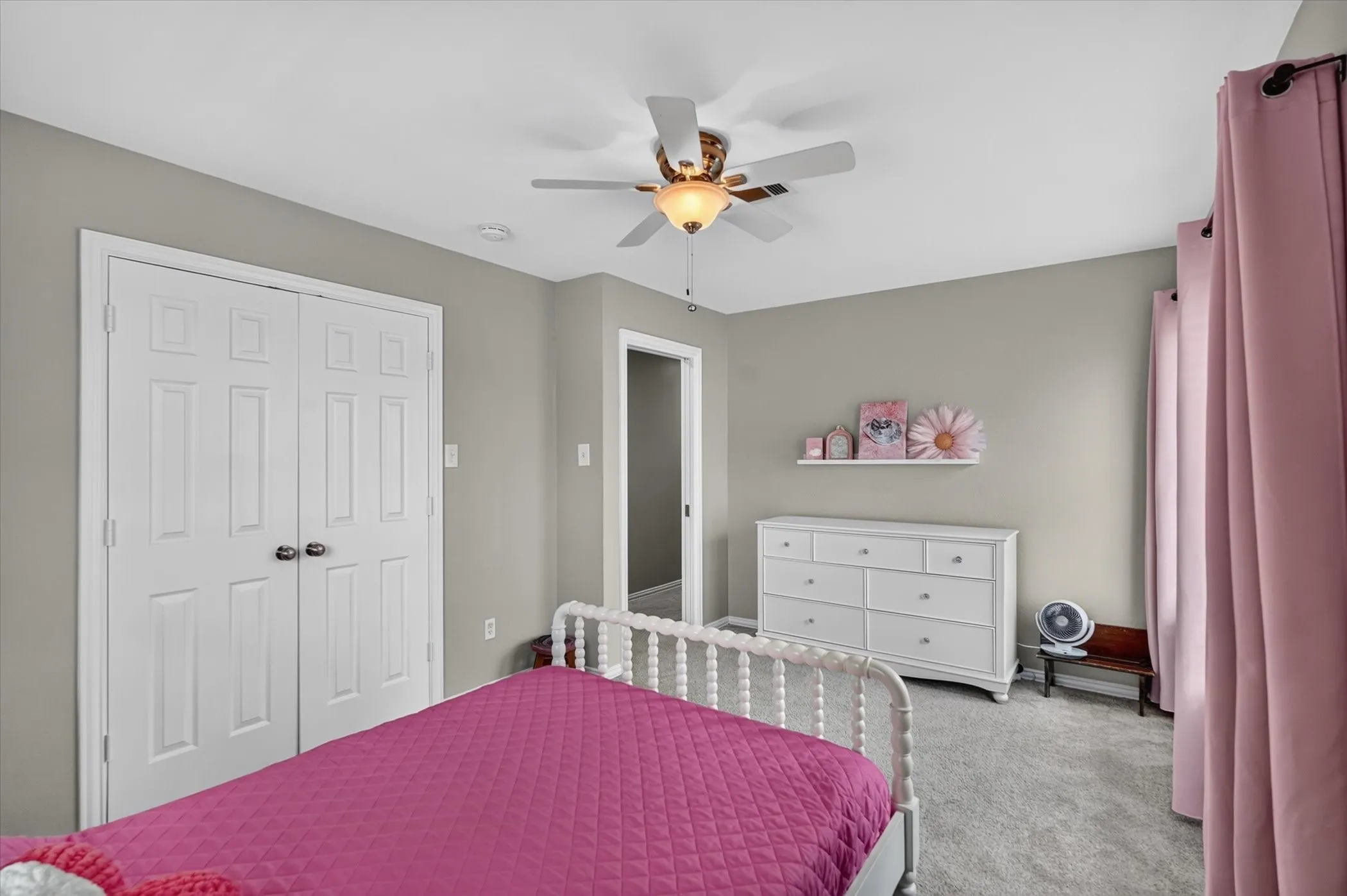 Single Family Residence For Sale in Collin County , 3009 Chukar Drive, Mc Kinney, Texas 75072, 5 Bedroom, 4 Bathroom, 2 Garage spaces, 3,088 Sqft, built in 1995, mls#21355786, Real Estate Agent in Mc Kinney, Homes For Sale in Collin county, Homes For Sale in Mc Kinney, Realtor in Mc Kinney Texas, Real Estate Brokerage Independent Realty Texas, Luminita Cordes Realtor