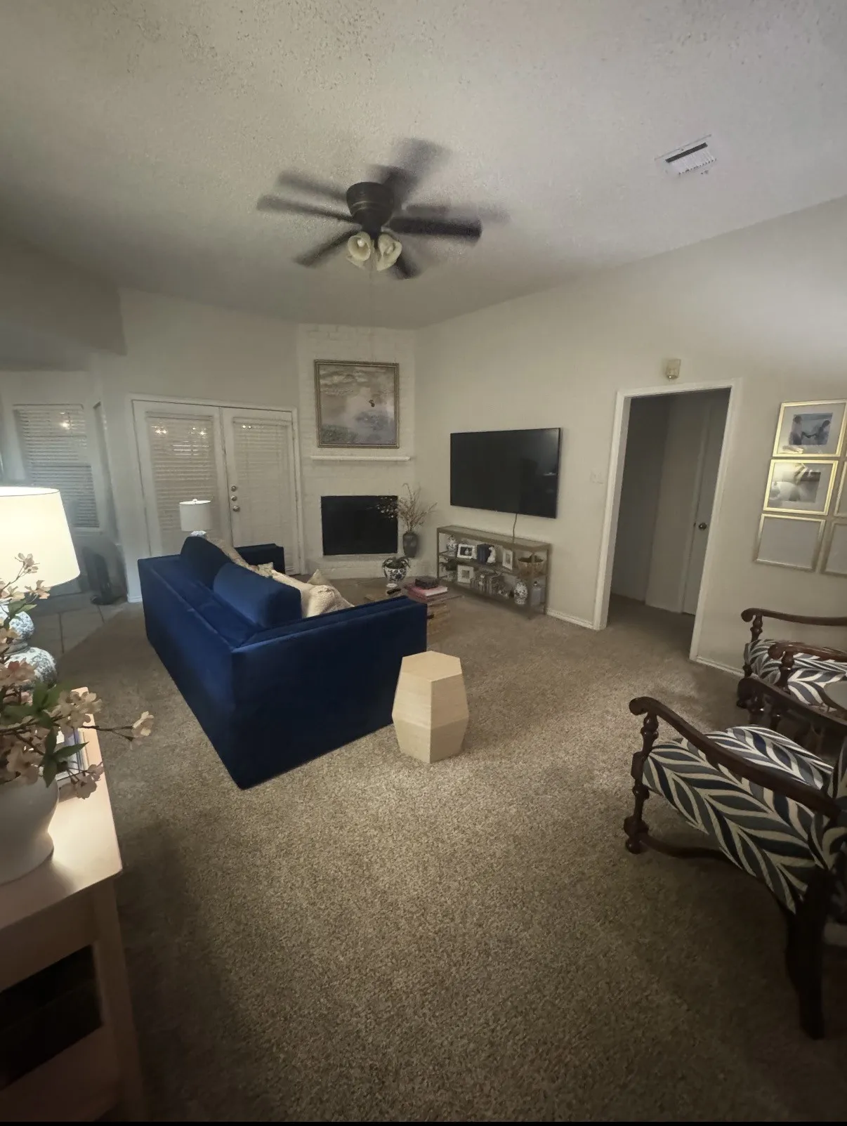 Single Family Residence For Rent in Tarrant County , 2 Chapel Hill Court, Mansfield, Texas 76063, 3 Bedroom, 2 Bathroom, 2 Garage spaces, 1,385 Sqft, built in 1988, mls#21359259, Real Estate Agent in Mansfield, Homes For Rent in Tarrant county, Homes For Rent in Mansfield, Realtor in Mansfield Texas, Real Estate Brokerage Independent Realty Texas, Luminita Cordes Realtor