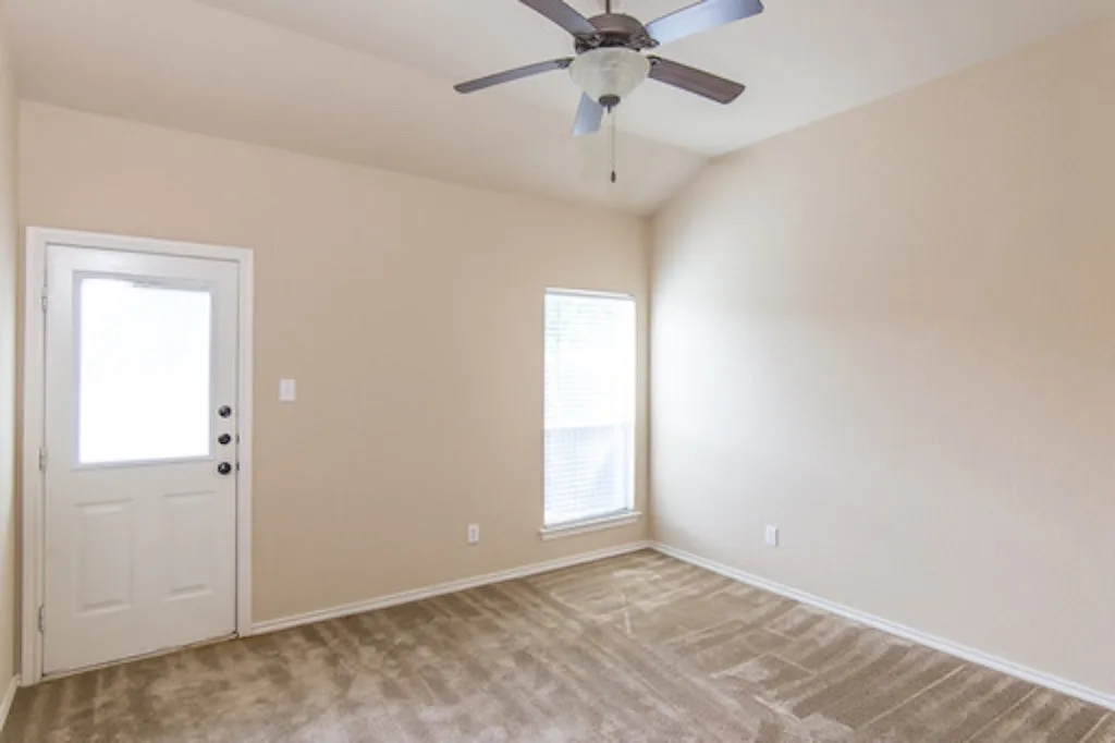 Duplex For Rent in Tarrant County , 1407 Piedmont Drive, Mansfield, Texas 76063, 3 Bedroom, 2 Bathroom, 2 Garage spaces, 1,181 Sqft, built in 2007, mls#21359262, Real Estate Agent in Mansfield, Homes For Rent in Tarrant county, Homes For Rent in Mansfield, Realtor in Mansfield Texas, Real Estate Brokerage Independent Realty Texas, Luminita Cordes Realtor