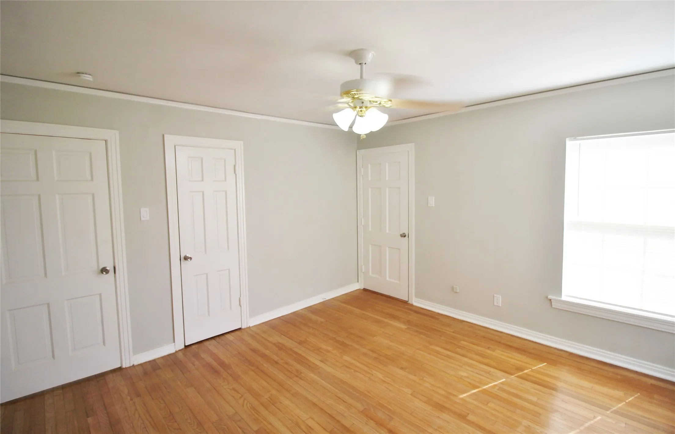 Single Family Residence For Rent in Dallas County , 3427 Kinmore Street, Dallas, Texas 75223, 2 Bedroom, 1 Bathroom, Garage spaces, 1,262 Sqft, built in 1940, mls#21359263, Real Estate Agent in Dallas, Homes For Rent in Dallas county, Homes For Rent in Dallas, Realtor in Dallas Texas, Real Estate Brokerage Independent Realty Texas, Luminita Cordes Realtor