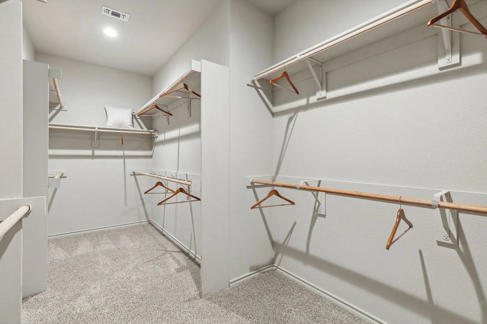 HRT - Model - 3904 Hometown Boulevard - K2455 - Lockhart - Primary Closet