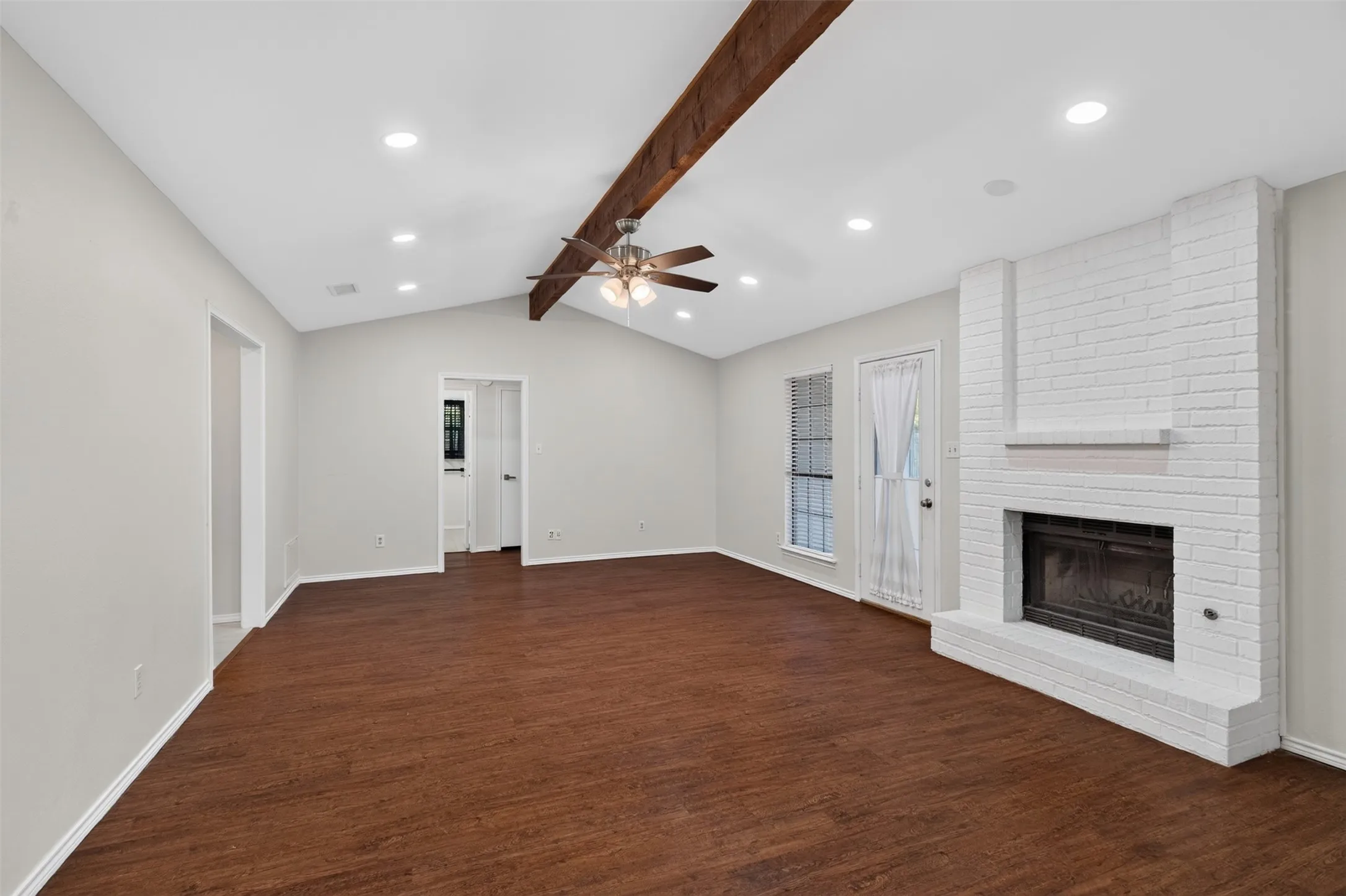 Single Family Residence For Sale in Denton County , 2146 Robin Road, Lewisville, Texas 75077, 3 Bedroom, 2 Bathroom, 2 Garage spaces, 1,579 Sqft, built in 1981, mls#21350964, Real Estate Agent in Lewisville, Homes For Sale in Denton county, Homes For Sale in Lewisville, Realtor in Lewisville Texas, Real Estate Brokerage Independent Realty Texas, Luminita Cordes Realtor