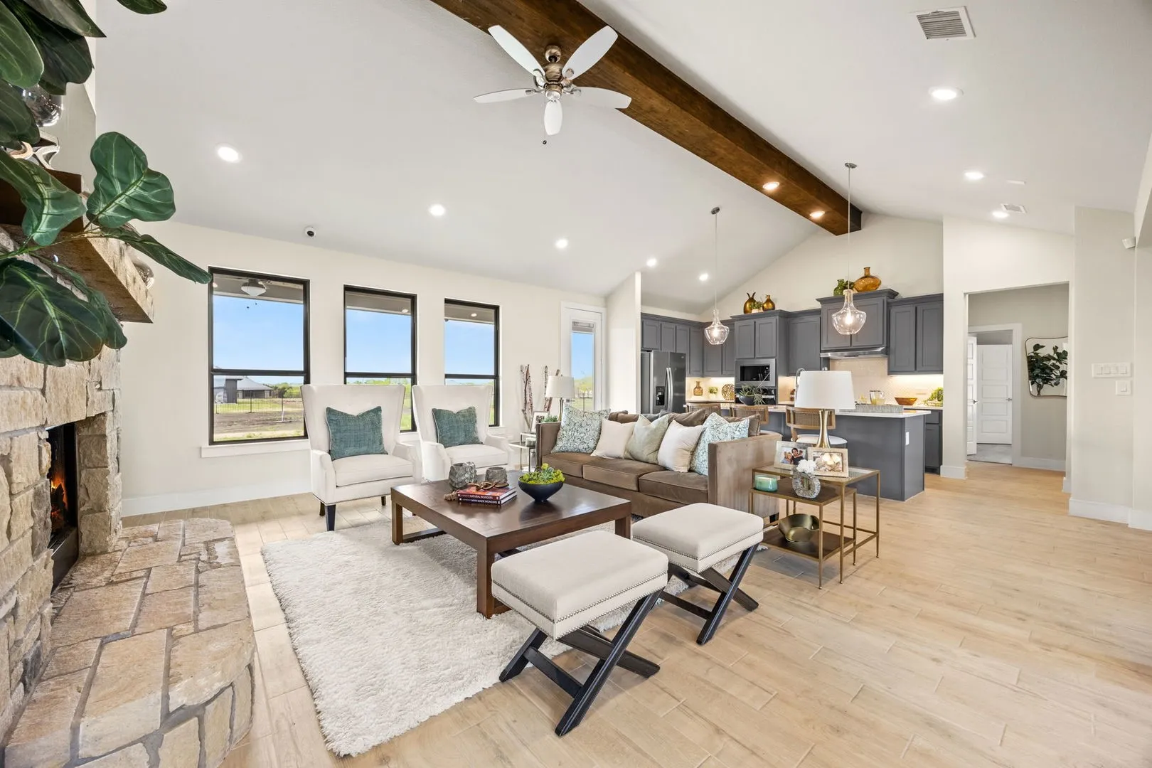 CER - Model - 2911 Stella Rose Court - V1981 - Cypress - Living Room - 02