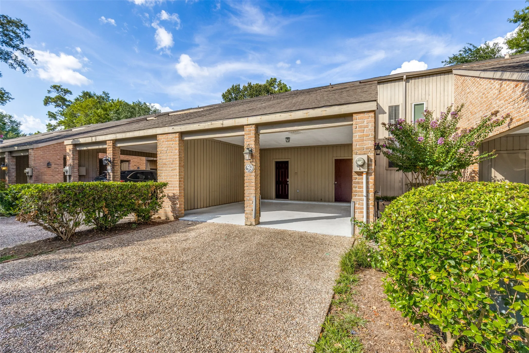 Townhouse For Sale in Harris County , 9400 Doliver Drive 59, Houston, Texas 77063, 2 Bedroom, 3 Bathroom, Garage spaces, 1,630 Sqft, built in 1977, mls#21359271, Real Estate Agent in Houston, Homes For Sale in Harris county, Homes For Sale in Houston, Realtor in Houston Texas, Real Estate Brokerage Independent Realty Texas, Luminita Cordes Realtor