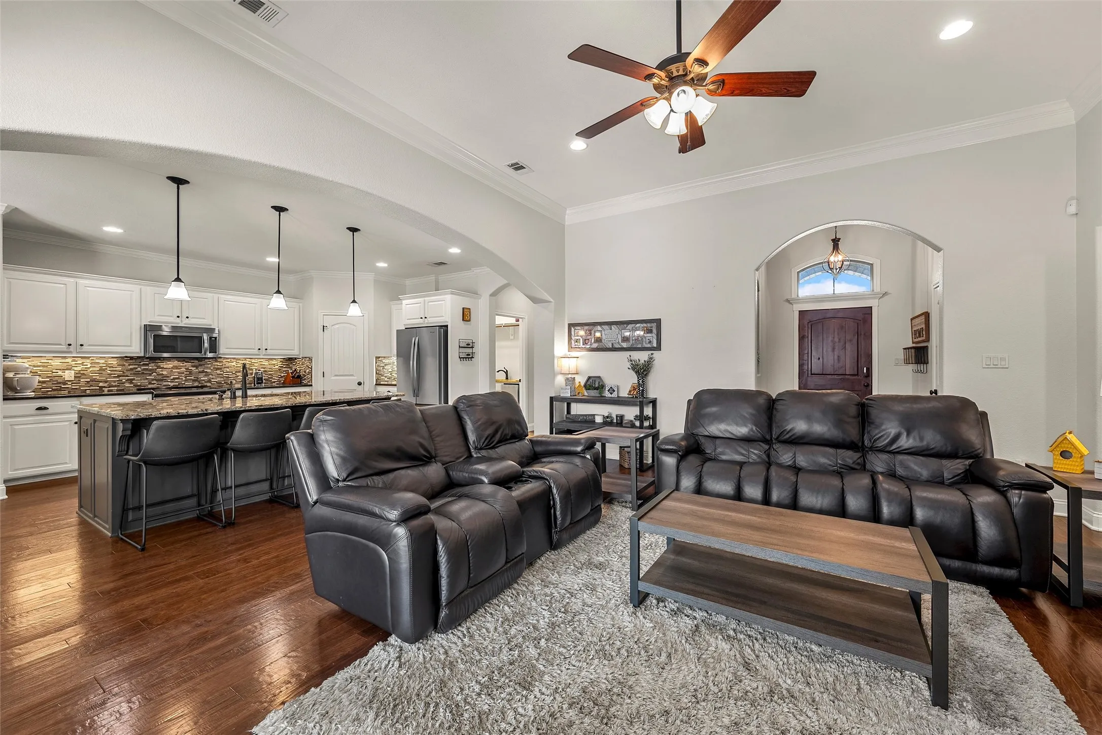 Single Family Residence For Sale in Mc Lennan County , 10308 Whitney Trace, Waco, Texas 76708, 3 Bedroom, 2 Bathroom, 2 Garage spaces, 1,953 Sqft, built in 2013, mls#21358751, Real Estate Agent in Waco, Homes For Sale in Mc Lennan county, Homes For Sale in Waco, Realtor in Waco Texas, Real Estate Brokerage Independent Realty Texas, Luminita Cordes Realtor