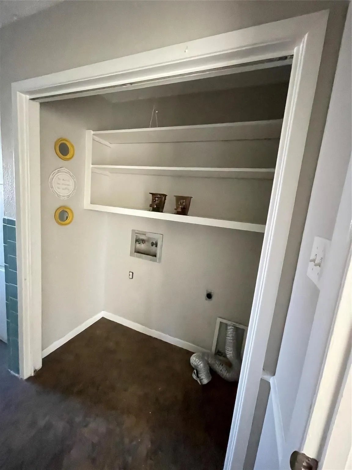 Single Family Residence For Sale in Grayson County , 903 Seymore Circle, Denison, Texas 75020, 3 Bedroom, 2 Bathroom, 2 Garage spaces, 1,583 Sqft, built in 1966, mls#21359290, Real Estate Agent in Denison, Homes For Sale in Grayson county, Homes For Sale in Denison, Realtor in Denison Texas, Real Estate Brokerage Independent Realty Texas, Luminita Cordes Realtor