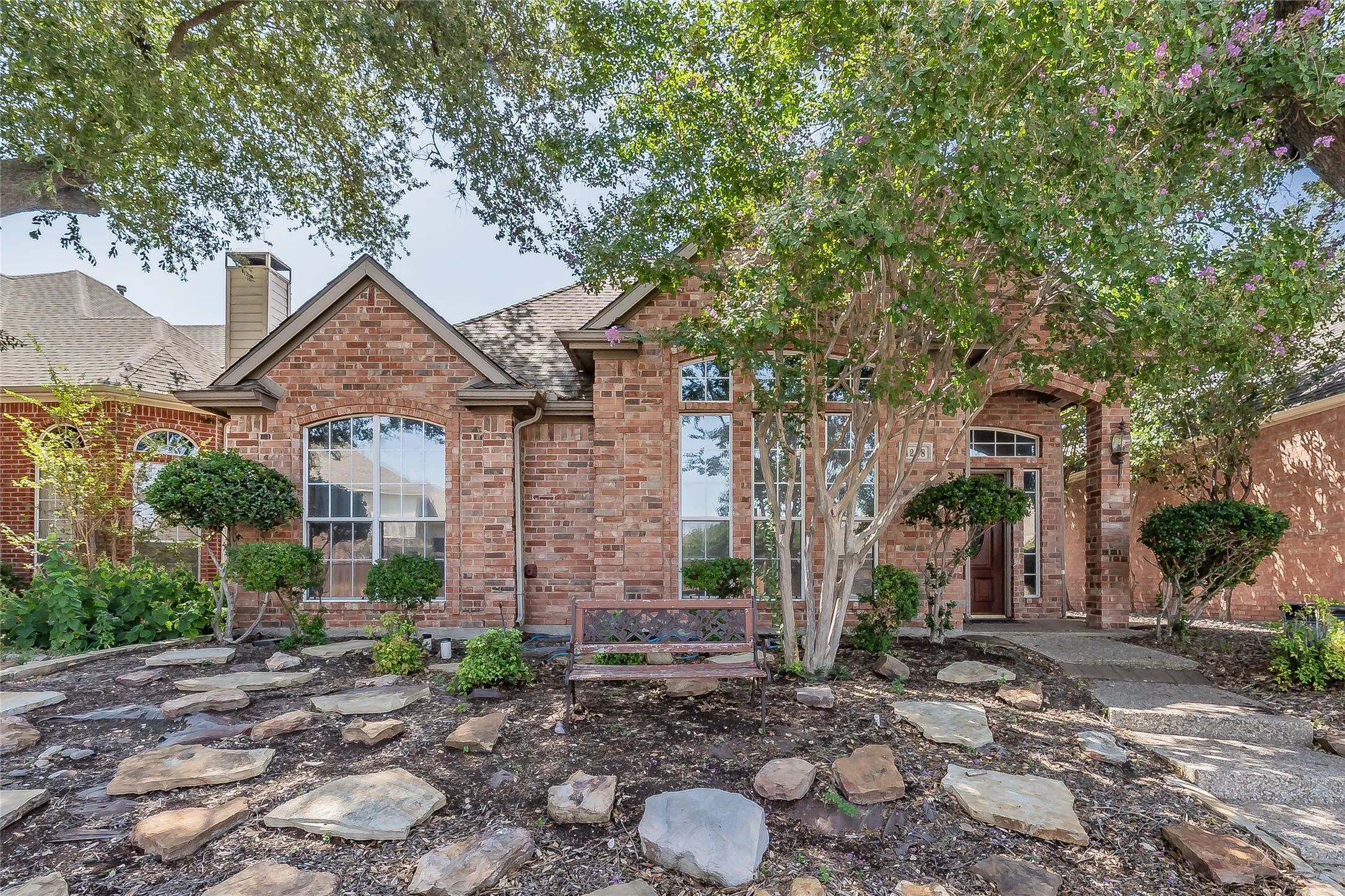 Single Family Residence For Sale in Collin County , 4248 Munnings Place, Plano, Texas 75093, 3 Bedroom, 2 Bathroom, 2 Garage spaces, 1,650 Sqft, built in 1993, mls#21359138, Real Estate Agent in Plano, Homes For Sale in Collin county, Homes For Sale in Plano, Realtor in Plano Texas, Real Estate Brokerage Independent Realty Texas, Luminita Cordes Realtor