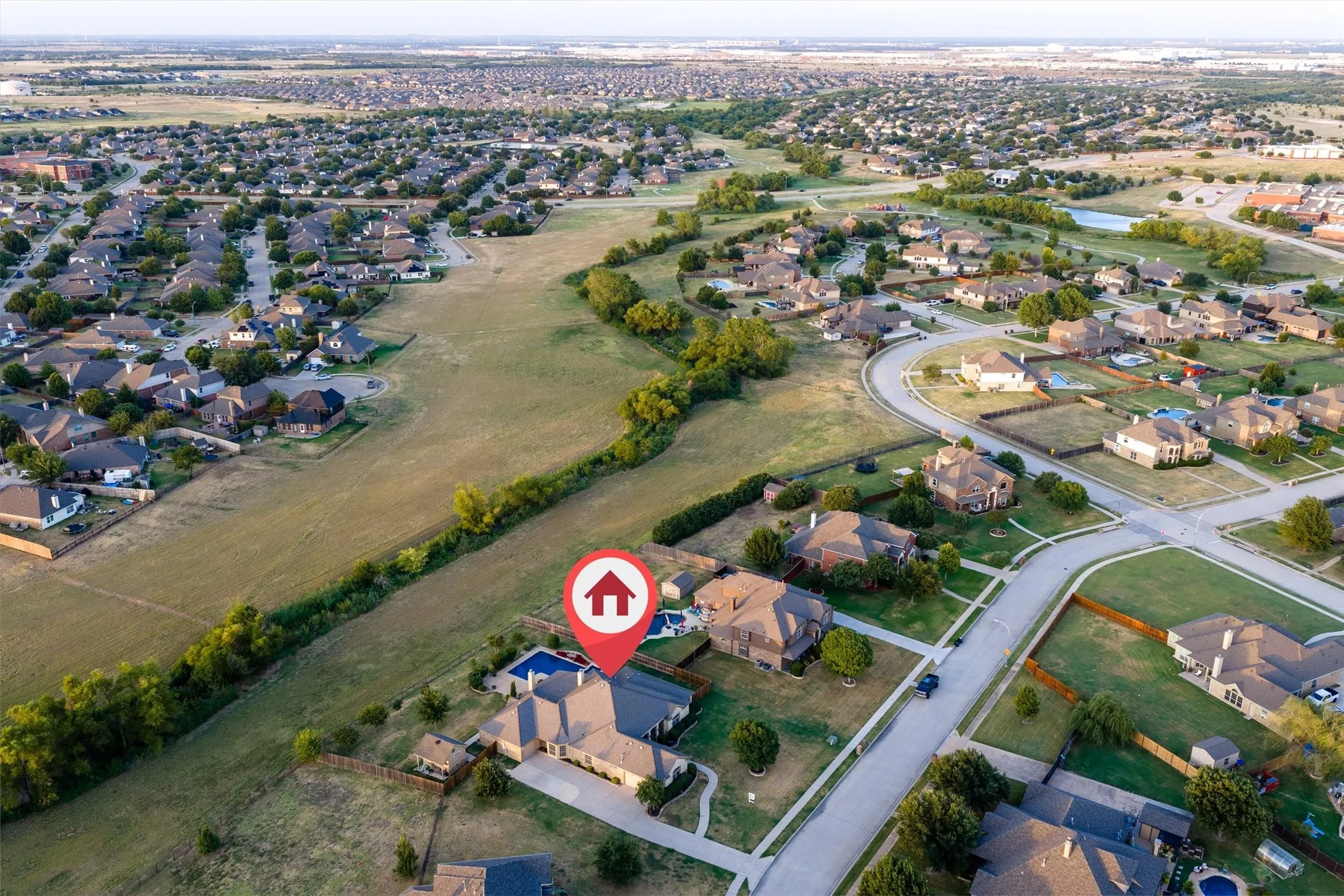 Single Family Residence For Sale in Tarrant County , 1464 Fence Post Drive, Fort Worth, Texas 76052, 4 Bedroom, 4 Bathroom, 3 Garage spaces, 3,406 Sqft, built in 2008, mls#21340593, Real Estate Agent in Fort Worth, Homes For Sale in Tarrant county, Homes For Sale in Fort Worth, Realtor in Fort Worth Texas, Real Estate Brokerage Independent Realty Texas, Luminita Cordes Realtor