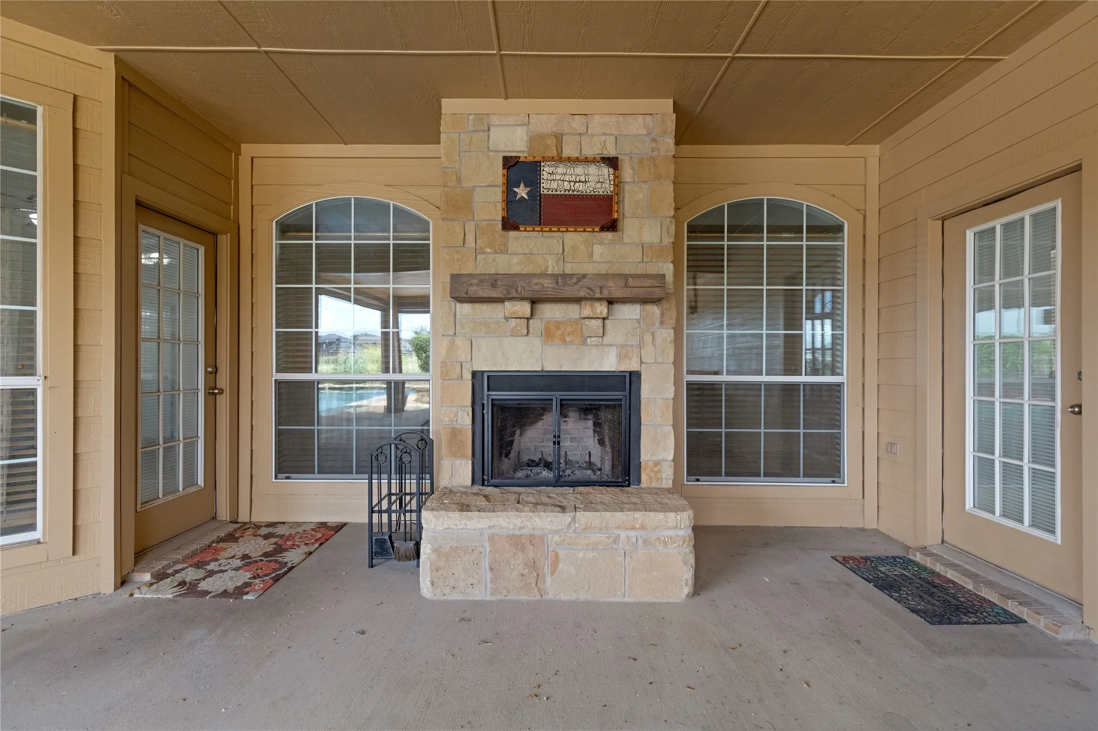 Single Family Residence For Sale in Tarrant County , 1464 Fence Post Drive, Fort Worth, Texas 76052, 4 Bedroom, 4 Bathroom, 3 Garage spaces, 3,406 Sqft, built in 2008, mls#21340593, Real Estate Agent in Fort Worth, Homes For Sale in Tarrant county, Homes For Sale in Fort Worth, Realtor in Fort Worth Texas, Real Estate Brokerage Independent Realty Texas, Luminita Cordes Realtor