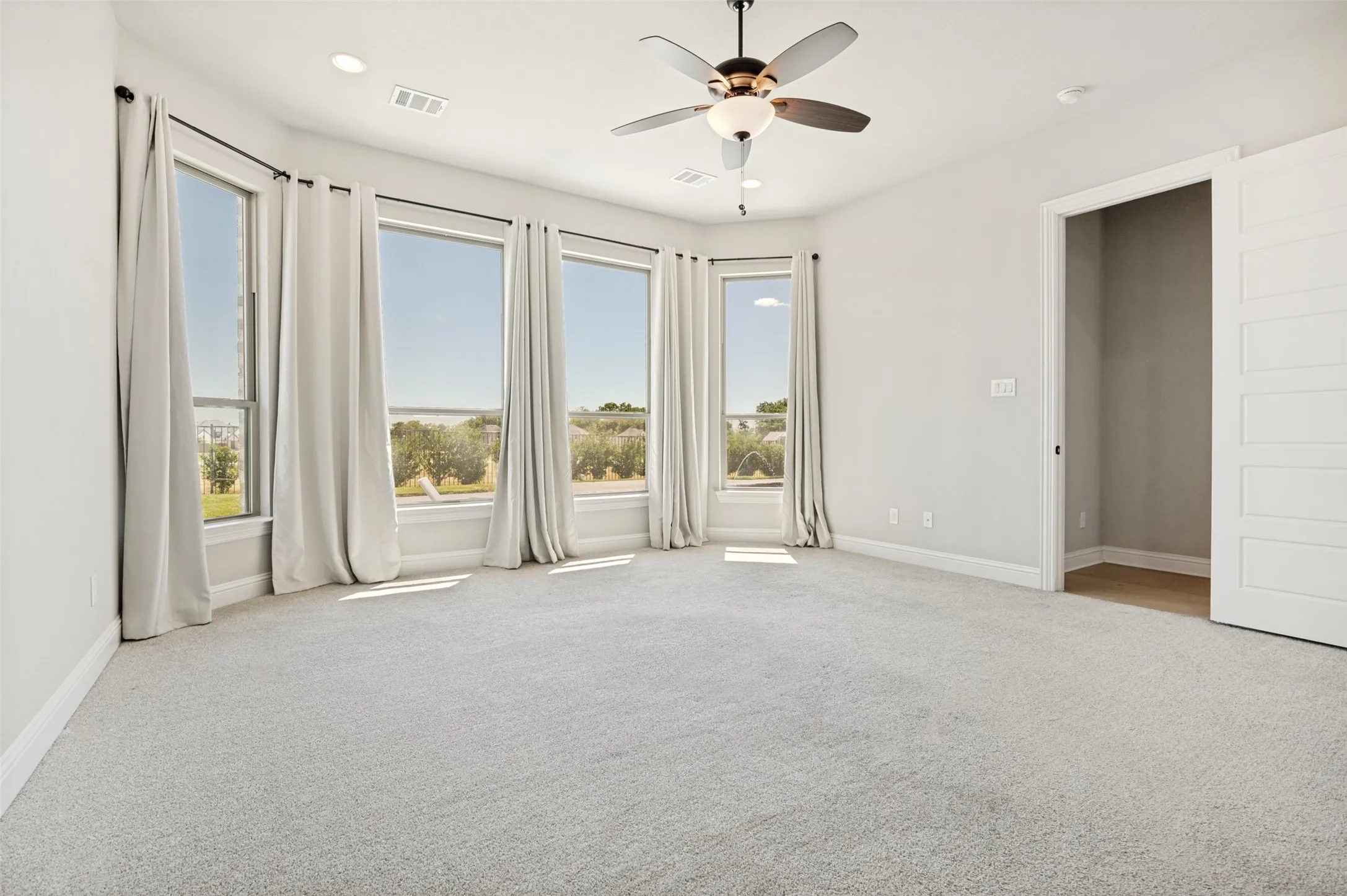 Single Family Residence For Sale in Ellis County , 3266 Arbor Grove Trail, Midlothian, Texas 76065, 4 Bedroom, 2 Bathroom, 3 Garage spaces, 2,371 Sqft, built in 2023, mls#21357375, Real Estate Agent in Midlothian, Homes For Sale in Ellis county, Homes For Sale in Midlothian, Realtor in Midlothian Texas, Real Estate Brokerage Independent Realty Texas, Luminita Cordes Realtor