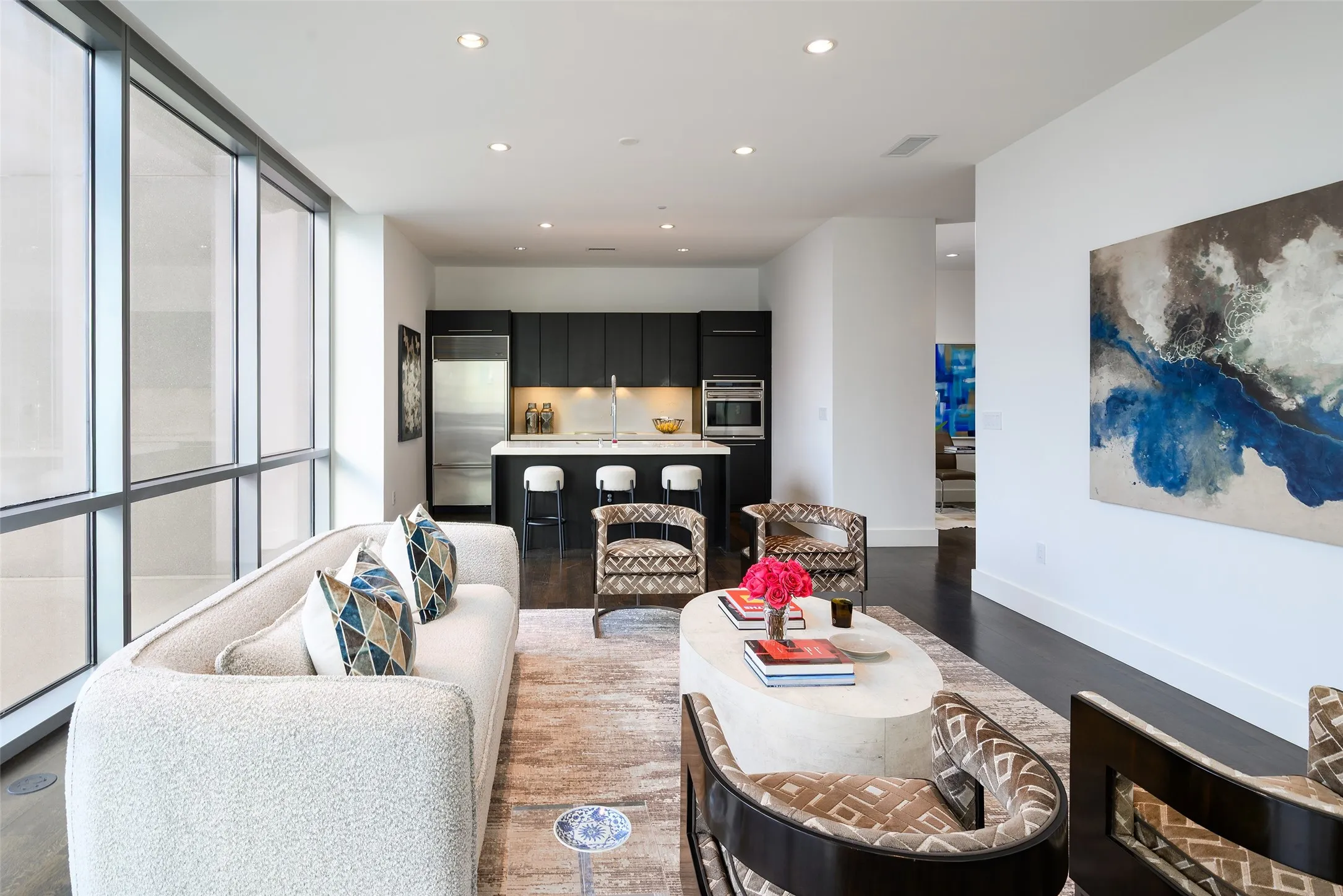Condominium For Sale in Dallas County , 2200 Victory Avenue 2007, Dallas, Texas 75219, 2 Bedroom, 3 Bathroom, 2 Garage spaces, 1,807 Sqft, built in 2007, mls#21358664, Real Estate Agent in Dallas, Homes For Sale in Dallas county, Homes For Sale in Dallas, Realtor in Dallas Texas, Real Estate Brokerage Independent Realty Texas, Luminita Cordes Realtor