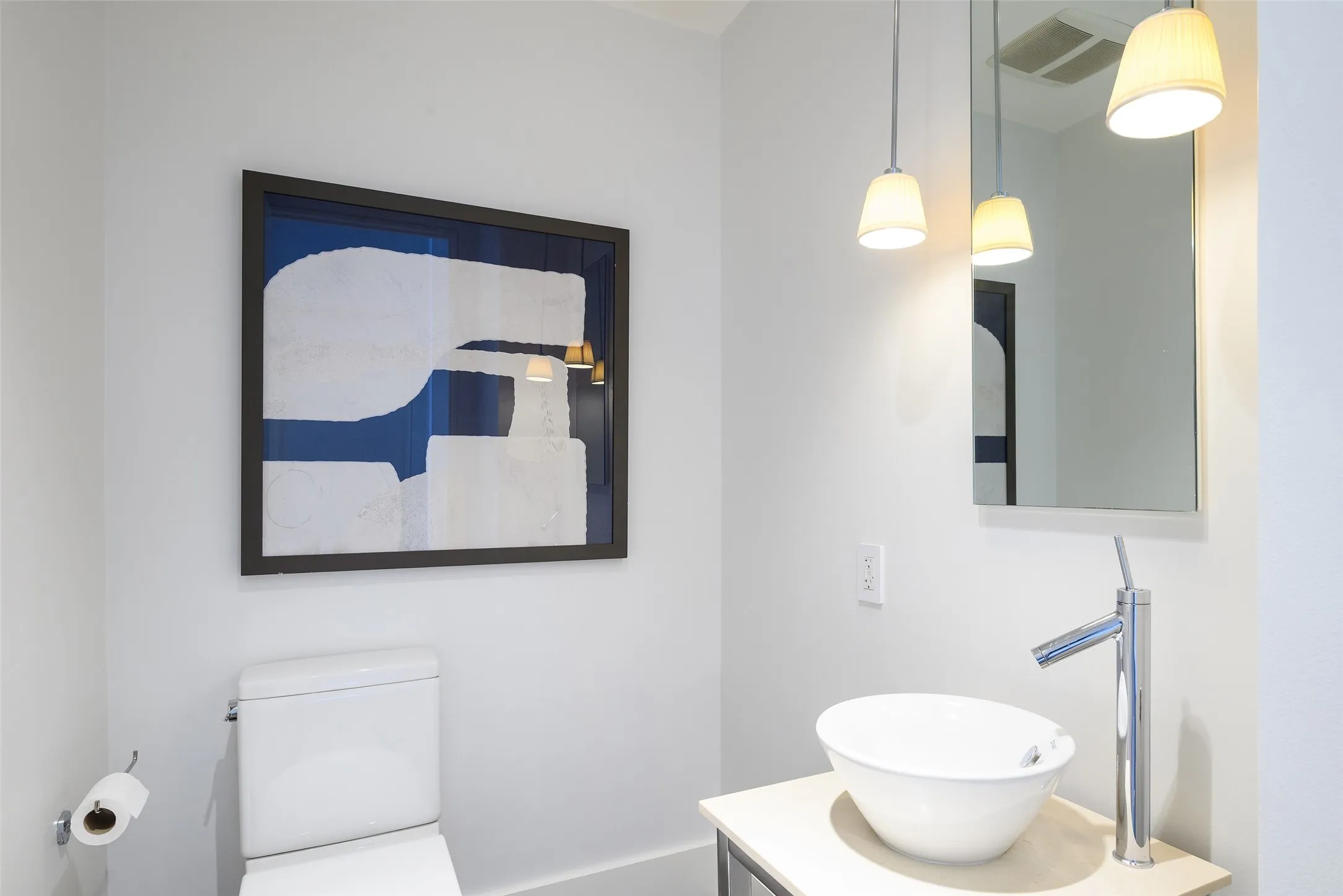 Condominium For Sale in Dallas County , 2200 Victory Avenue 2007, Dallas, Texas 75219, 2 Bedroom, 3 Bathroom, 2 Garage spaces, 1,807 Sqft, built in 2007, mls#21358664, Real Estate Agent in Dallas, Homes For Sale in Dallas county, Homes For Sale in Dallas, Realtor in Dallas Texas, Real Estate Brokerage Independent Realty Texas, Luminita Cordes Realtor