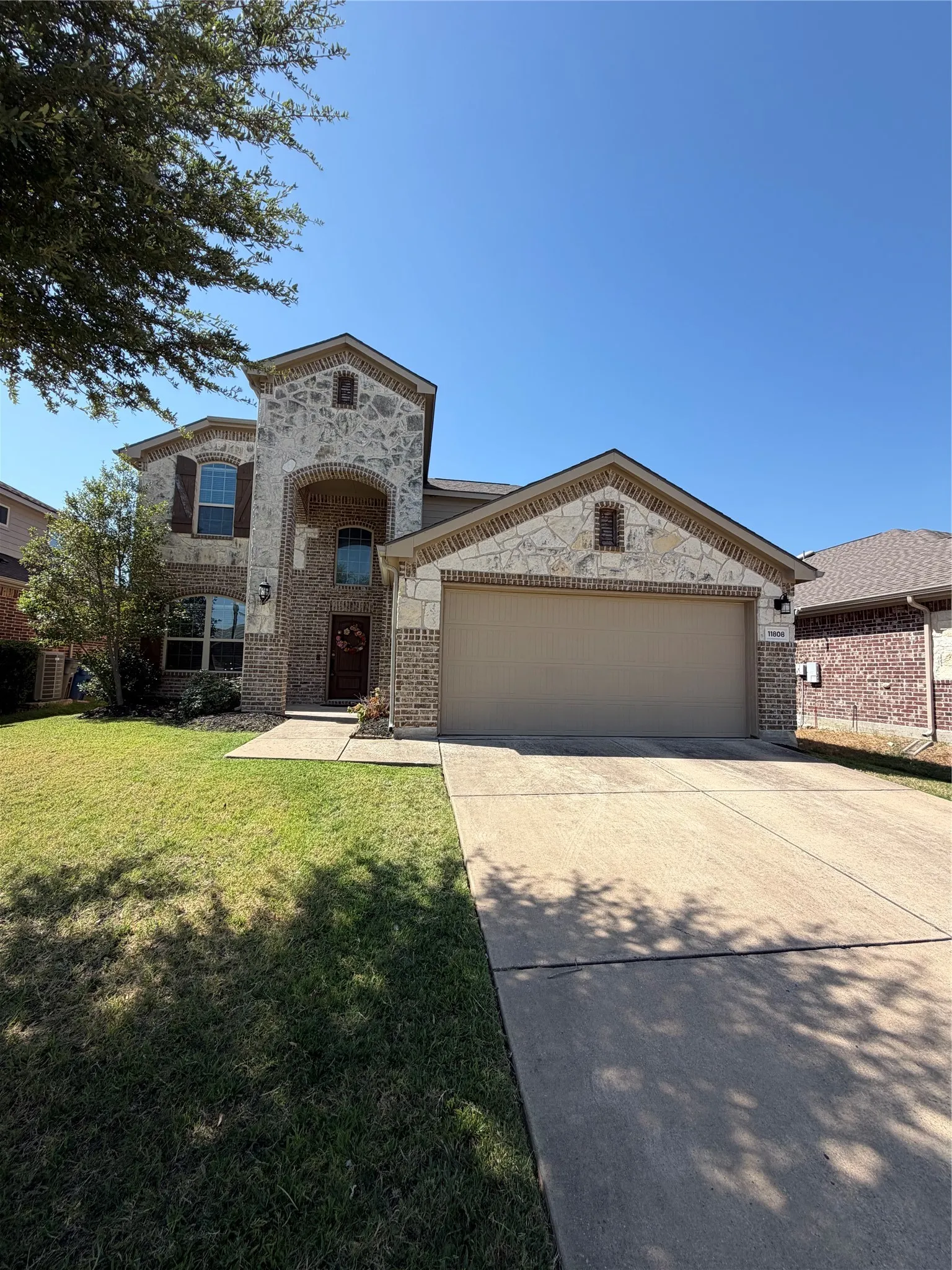 Single Family Residence For Rent in Denton County , 11808 Kurth Drive, Frisco, Texas 75036, 4 Bedroom, 3 Bathroom, 2 Garage spaces, 2,573 Sqft, built in 2015, Price $3,000, mls#21358982, Real Estate Agent in Frisco, Homes For Rent in Denton county, Homes For Rent in Frisco, Realtor in Frisco Texas, Real Estate Brokerage Independent Realty Texas, Luminita Cordes Realtor