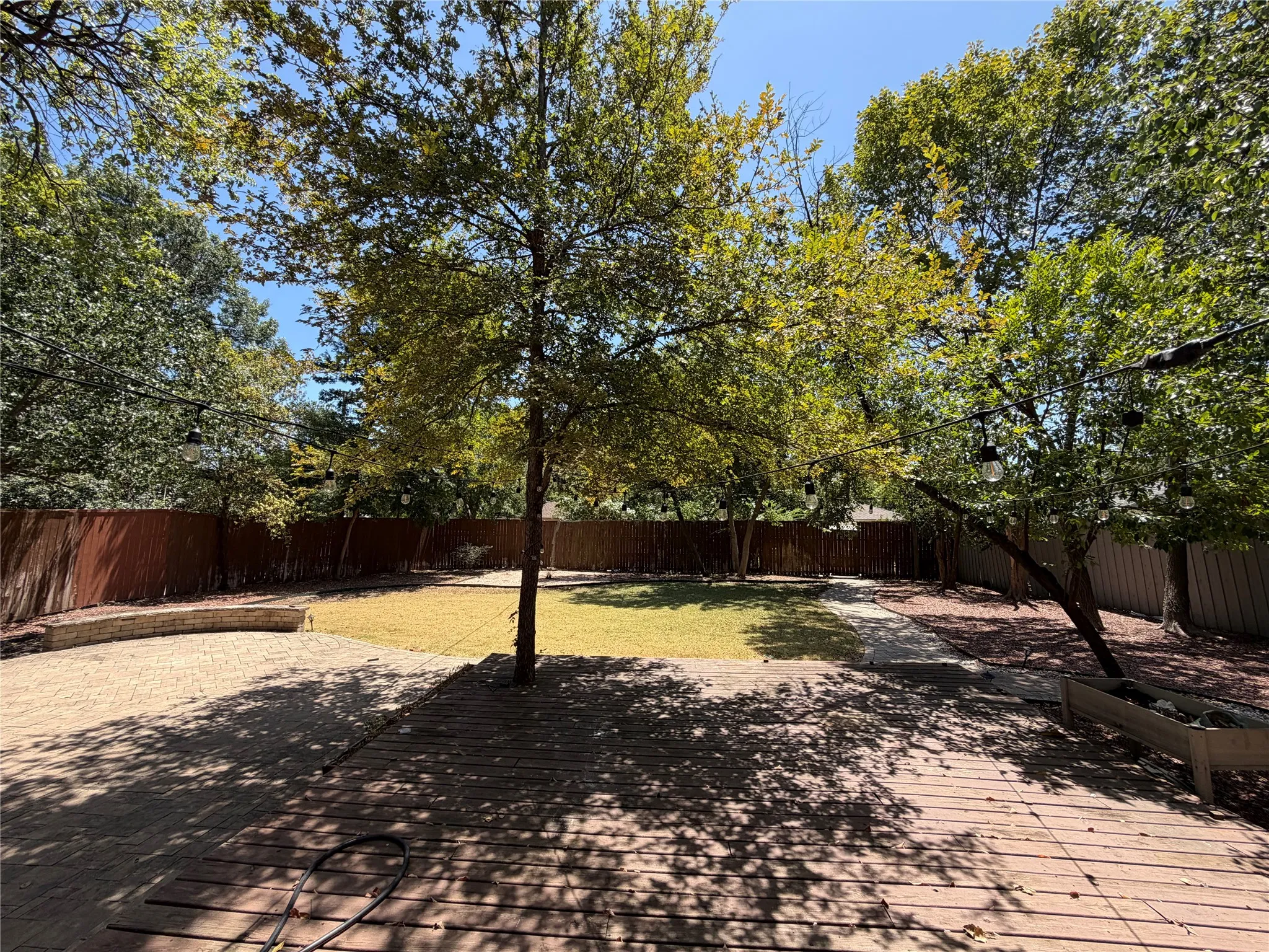 Single Family Residence For Rent in Dallas County , 6452 E Lovers Lane, Dallas, Texas 75214, 4 Bedroom, 2 Bathroom, 1 Garage spaces, 1,737 Sqft, built in 1954, mls#21359277, Real Estate Agent in Dallas, Homes For Rent in Dallas county, Homes For Rent in Dallas, Realtor in Dallas Texas, Real Estate Brokerage Independent Realty Texas, Luminita Cordes Realtor