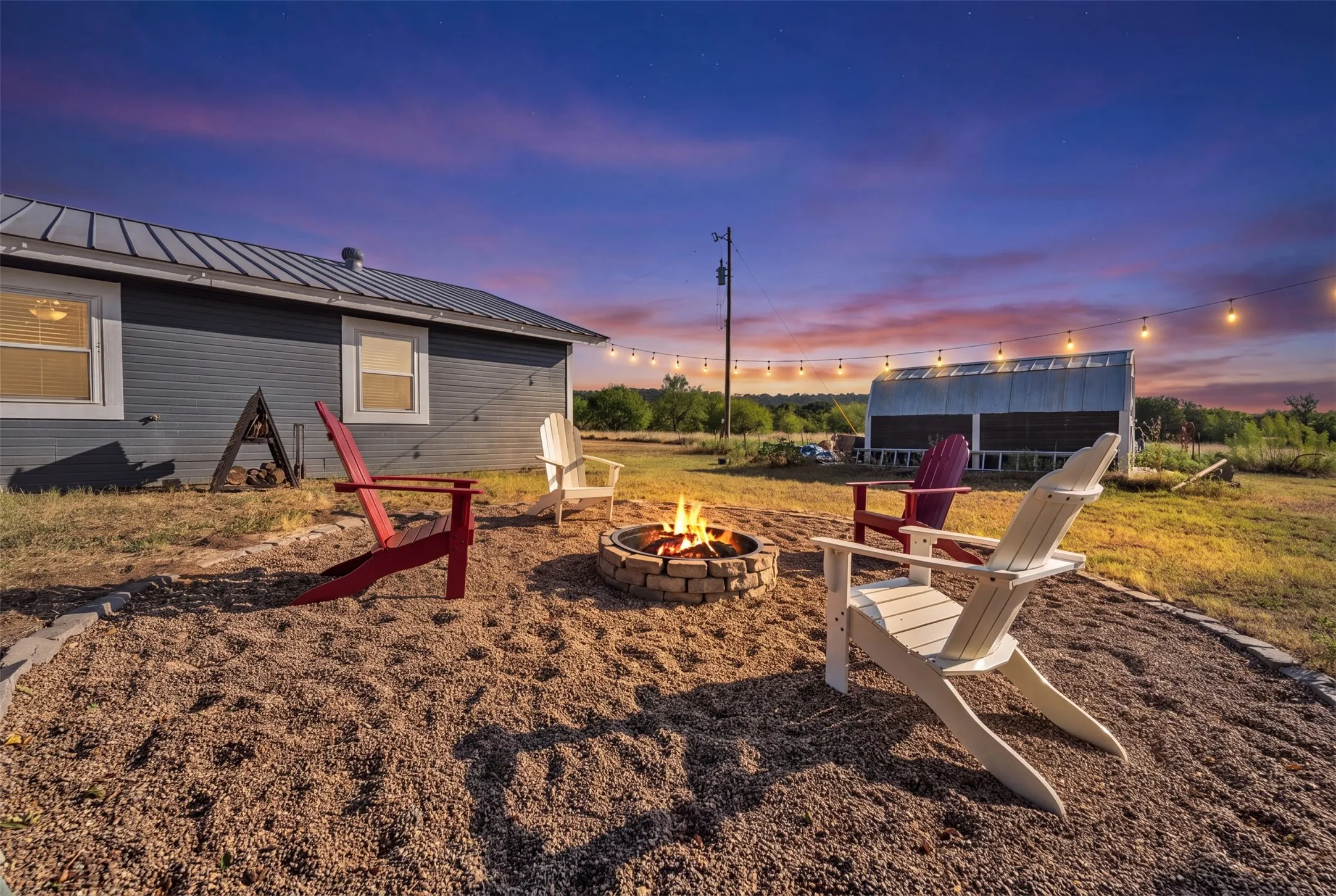 Single Family Residence For Sale in Palo Pinto County , 4080 Pleasant Valley Road, Mineral Wells, Texas 76067, 3 Bedroom, 2 Bathroom, Garage spaces, 2,419 Sqft, built in 1970, mls#21359302, Real Estate Agent in Mineral Wells, Homes For Sale in Palo Pinto county, Homes For Sale in Mineral Wells, Realtor in Mineral Wells Texas, Real Estate Brokerage Independent Realty Texas, Luminita Cordes Realtor