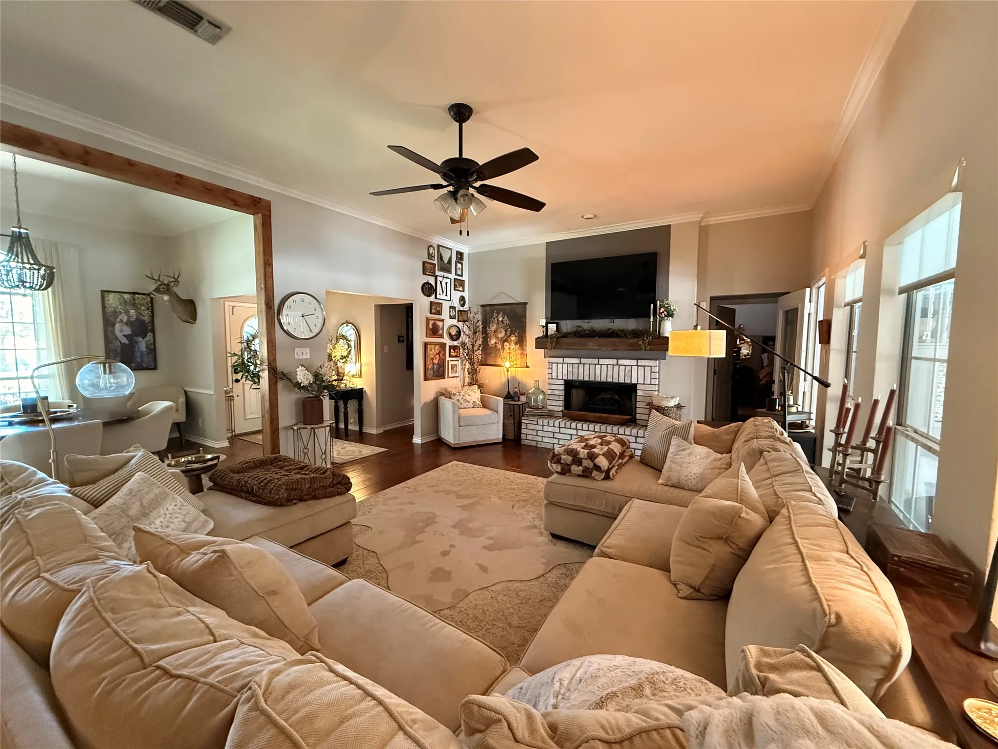 Single Family Residence For Sale in Brown County , 2710 Hunters Run, Brownwood, Texas 76801, 4 Bedroom, 3 Bathroom, 2 Garage spaces, 2,096 Sqft, built in 1996, mls#21359304, Real Estate Agent in Brownwood, Homes For Sale in Brown county, Homes For Sale in Brownwood, Realtor in Brownwood Texas, Real Estate Brokerage Independent Realty Texas, Luminita Cordes Realtor