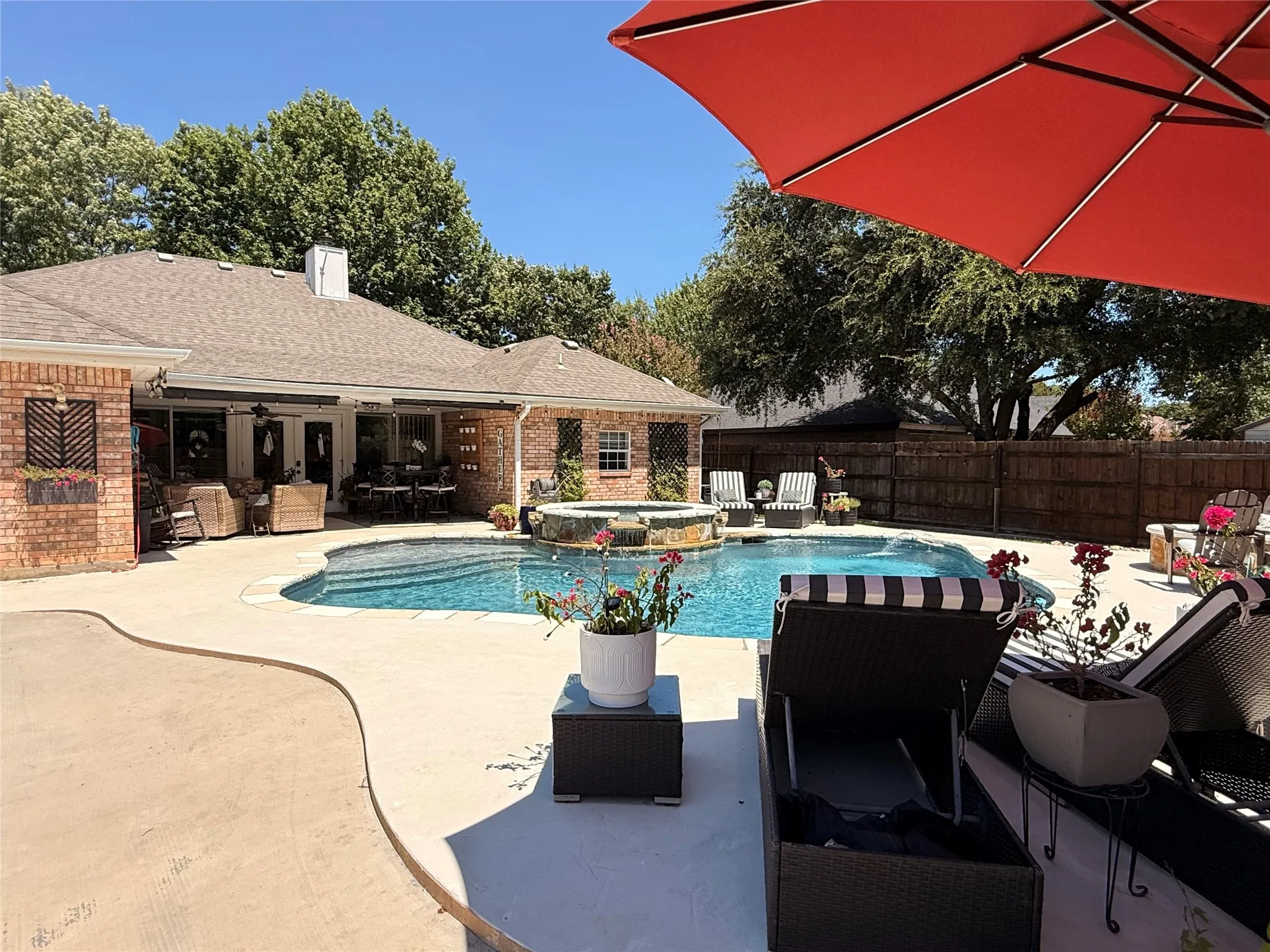 Single Family Residence For Sale in Brown County , 2710 Hunters Run, Brownwood, Texas 76801, 4 Bedroom, 3 Bathroom, 2 Garage spaces, 2,096 Sqft, built in 1996, mls#21359304, Real Estate Agent in Brownwood, Homes For Sale in Brown county, Homes For Sale in Brownwood, Realtor in Brownwood Texas, Real Estate Brokerage Independent Realty Texas, Luminita Cordes Realtor