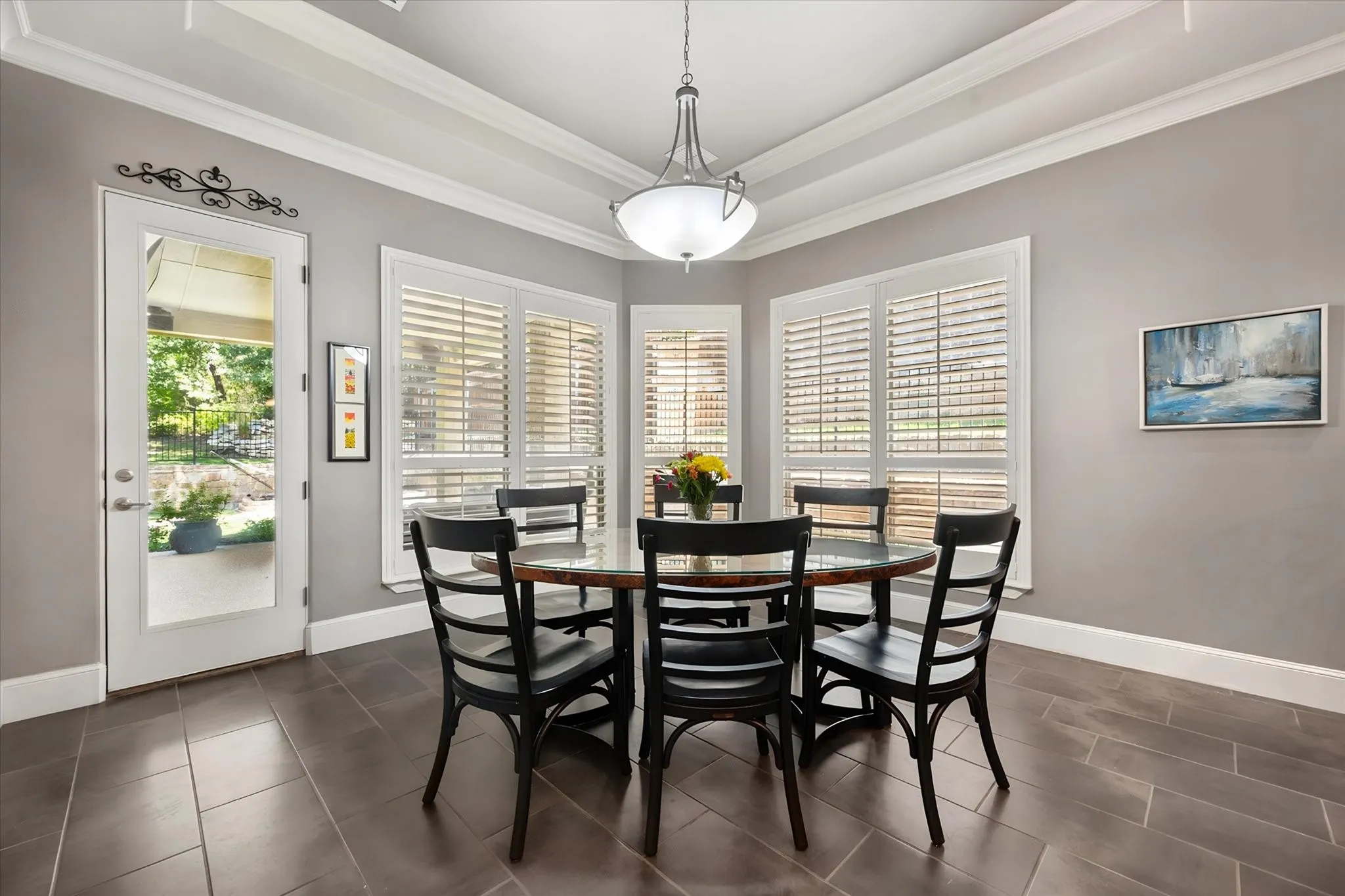 Single Family Residence For Sale in Tarrant County , 3001 Sunray Valley Court, Arlington, Texas 76012, 4 Bedroom, 4 Bathroom, 3 Garage spaces, 4,940 Sqft, built in 2005, mls#21358037, Real Estate Agent in Arlington, Homes For Sale in Tarrant county, Homes For Sale in Arlington, Realtor in Arlington Texas, Real Estate Brokerage Independent Realty Texas, Luminita Cordes Realtor
