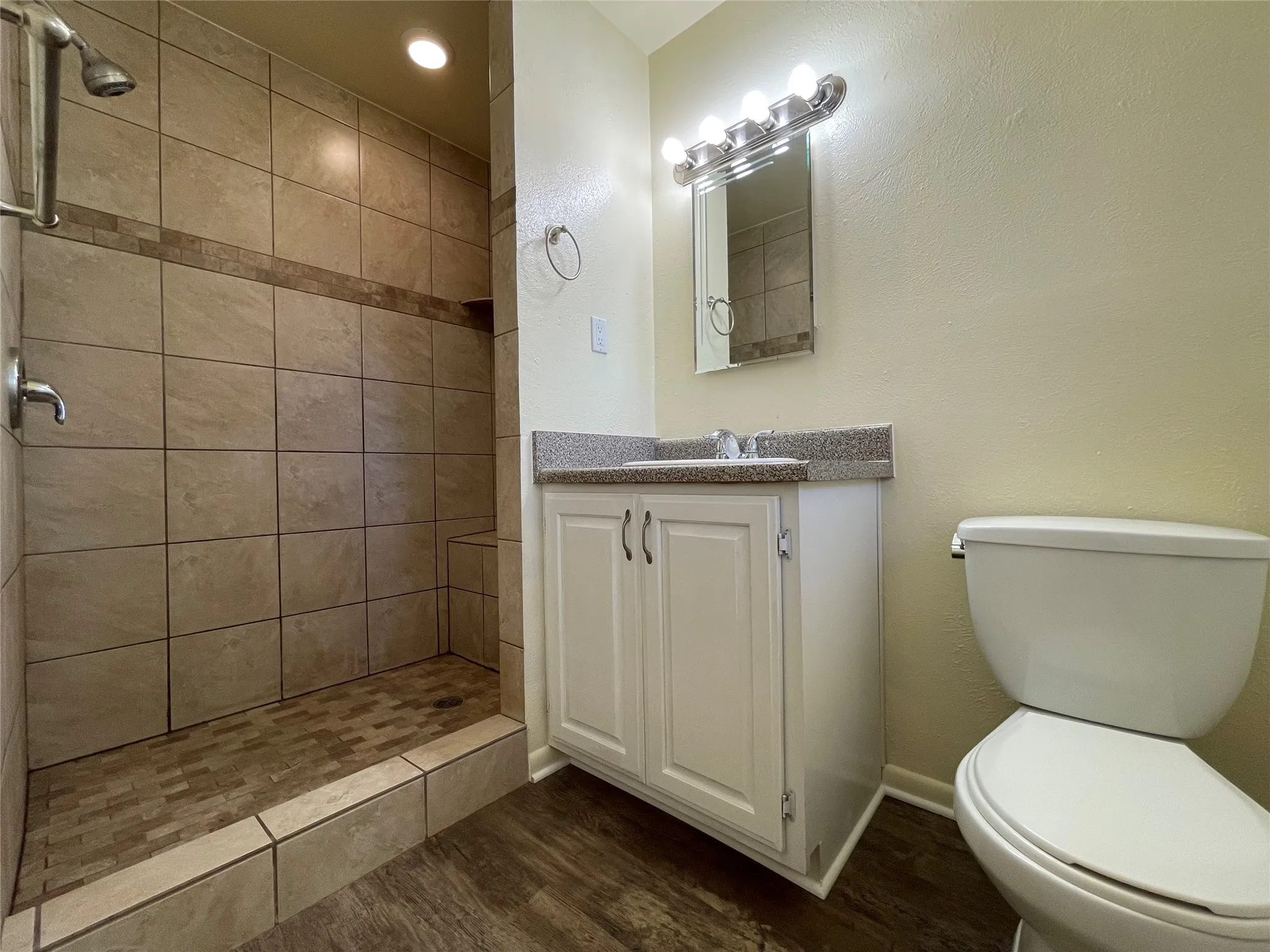 Single Family Residence For Rent in Tarrant County , 4616 Fawn Drive, Fort Worth, Texas 76132, 3 Bedroom, 2 Bathroom, Garage spaces, 2,002 Sqft, built in 1958, mls#21356134, Real Estate Agent in Fort Worth, Homes For Rent in Tarrant county, Homes For Rent in Fort Worth, Realtor in Fort Worth Texas, Real Estate Brokerage Independent Realty Texas, Luminita Cordes Realtor