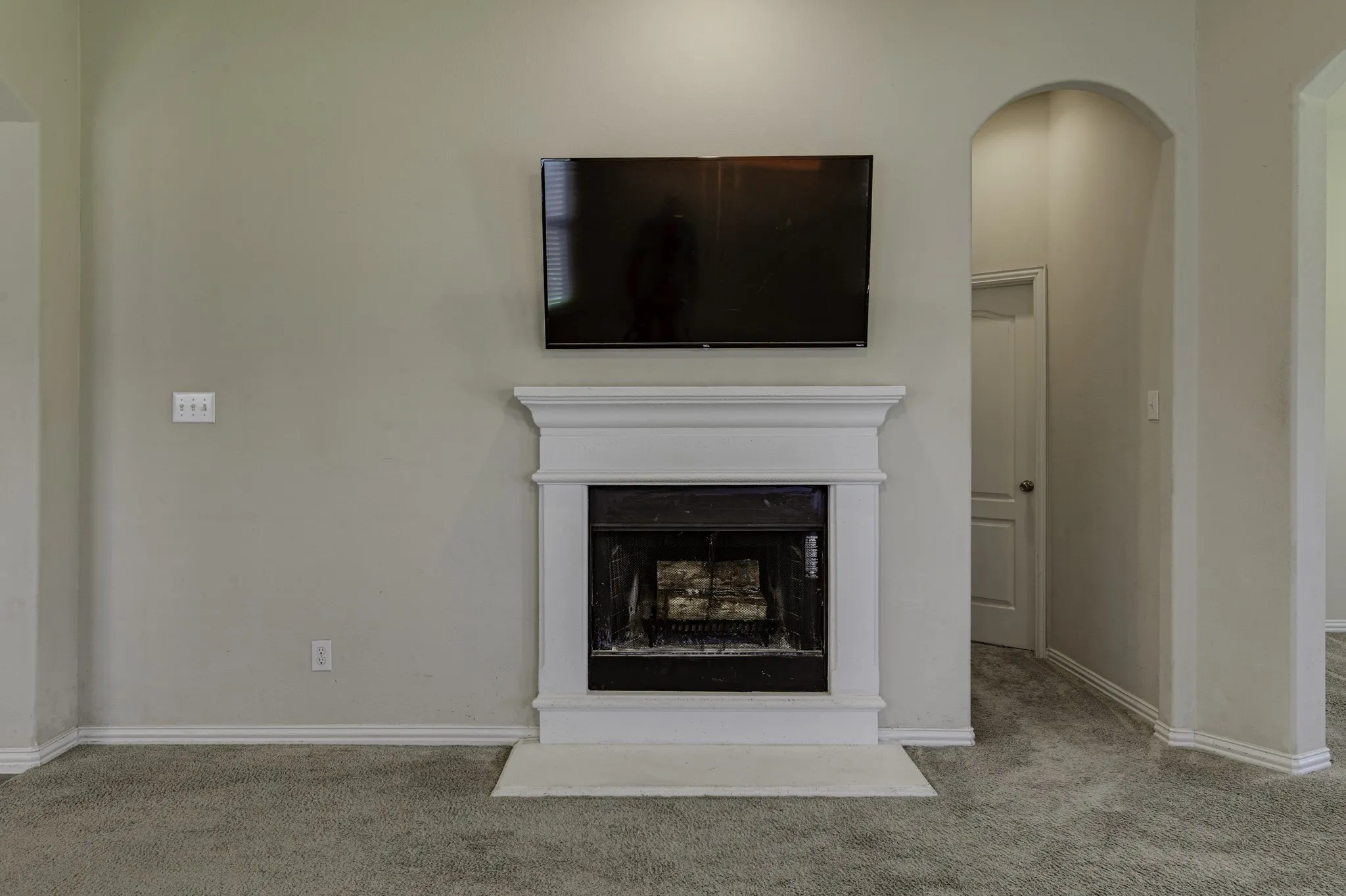 Single Family Residence For Sale in Kaufman County , 205 Wolf Drive, Forney, Texas 75126, 3 Bedroom, 2 Bathroom, 2 Garage spaces, 2,329 Sqft, built in 2013, mls#21355772, Real Estate Agent in Forney, Homes For Sale in Kaufman county, Homes For Sale in Forney, Realtor in Forney Texas, Real Estate Brokerage Independent Realty Texas, Luminita Cordes Realtor