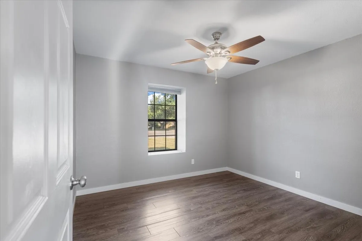Single Family Residence For Sale in Henderson County , 710 Southwood Drive, Athens, Texas 75751, 3 Bedroom, 2 Bathroom, 1 Garage spaces, 1,221 Sqft, built in 0, mls#21359316, Real Estate Agent in Athens, Homes For Sale in Henderson county, Homes For Sale in Athens, Realtor in Athens Texas, Real Estate Brokerage Independent Realty Texas, Luminita Cordes Realtor