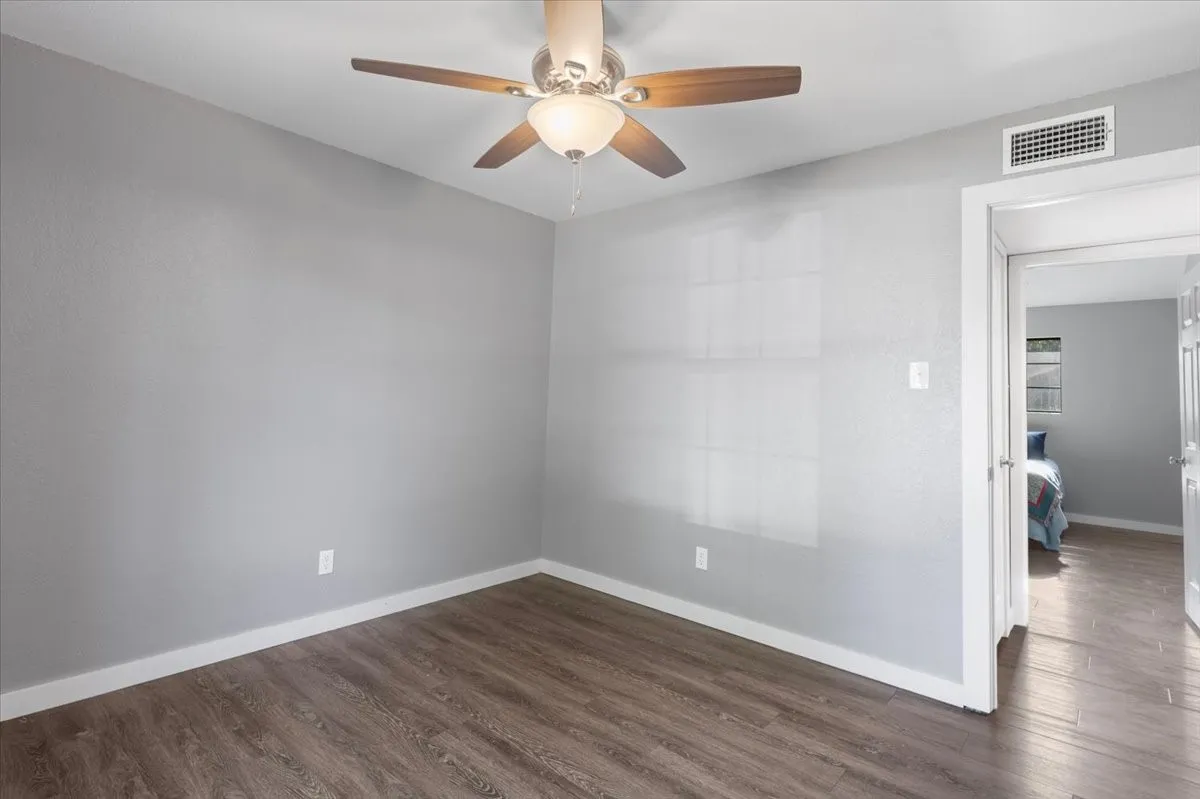 Single Family Residence For Sale in Henderson County , 710 Southwood Drive, Athens, Texas 75751, 3 Bedroom, 2 Bathroom, 1 Garage spaces, 1,221 Sqft, built in 0, mls#21359316, Real Estate Agent in Athens, Homes For Sale in Henderson county, Homes For Sale in Athens, Realtor in Athens Texas, Real Estate Brokerage Independent Realty Texas, Luminita Cordes Realtor