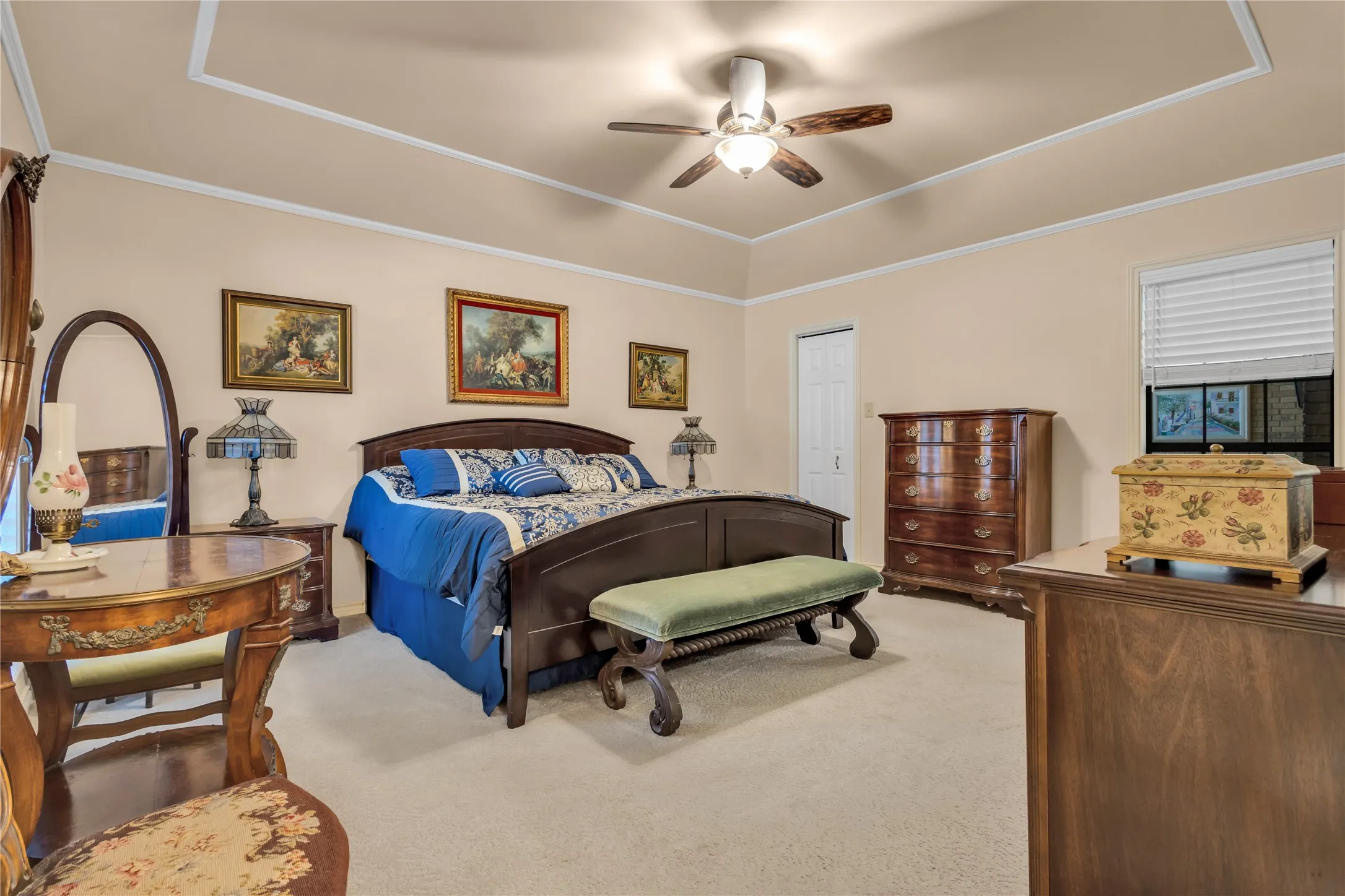 Single Family Residence For Sale in Smith County , 501 Hyde Park, Tyler, Texas 75701, 3 Bedroom, 3 Bathroom, 2 Garage spaces, 2,613 Sqft, built in 1983, mls#21359323, Real Estate Agent in Tyler, Homes For Sale in Smith county, Homes For Sale in Tyler, Realtor in Tyler Texas, Real Estate Brokerage Independent Realty Texas, Luminita Cordes Realtor