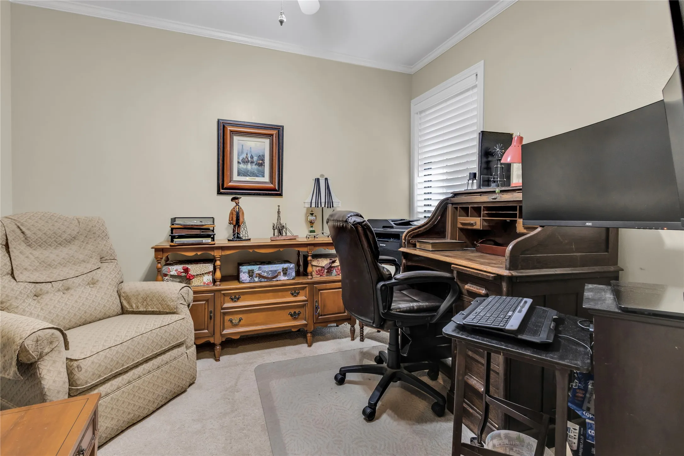 Single Family Residence For Sale in Smith County , 501 Hyde Park, Tyler, Texas 75701, 3 Bedroom, 3 Bathroom, 2 Garage spaces, 2,613 Sqft, built in 1983, mls#21359323, Real Estate Agent in Tyler, Homes For Sale in Smith county, Homes For Sale in Tyler, Realtor in Tyler Texas, Real Estate Brokerage Independent Realty Texas, Luminita Cordes Realtor
