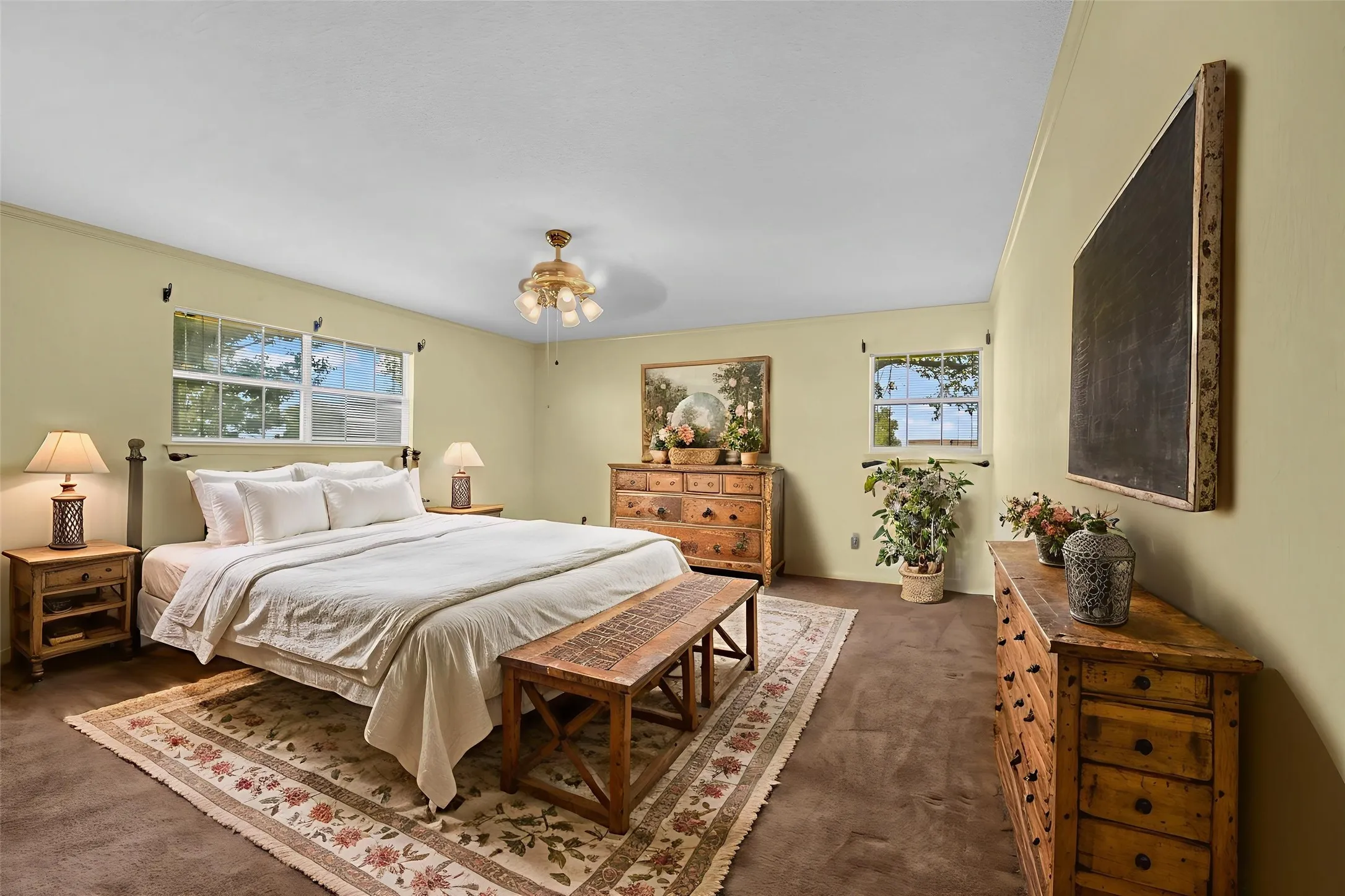 Single Family Residence For Sale in Johnson County , 5108 Woodard Avenue, Cleburne, Texas 76033, 3 Bedroom, 2 Bathroom, 2 Garage spaces, 2,354 Sqft, built in 1971, mls#21359325, Real Estate Agent in Cleburne, Homes For Sale in Johnson county, Homes For Sale in Cleburne, Realtor in Cleburne Texas, Real Estate Brokerage Independent Realty Texas, Luminita Cordes Realtor