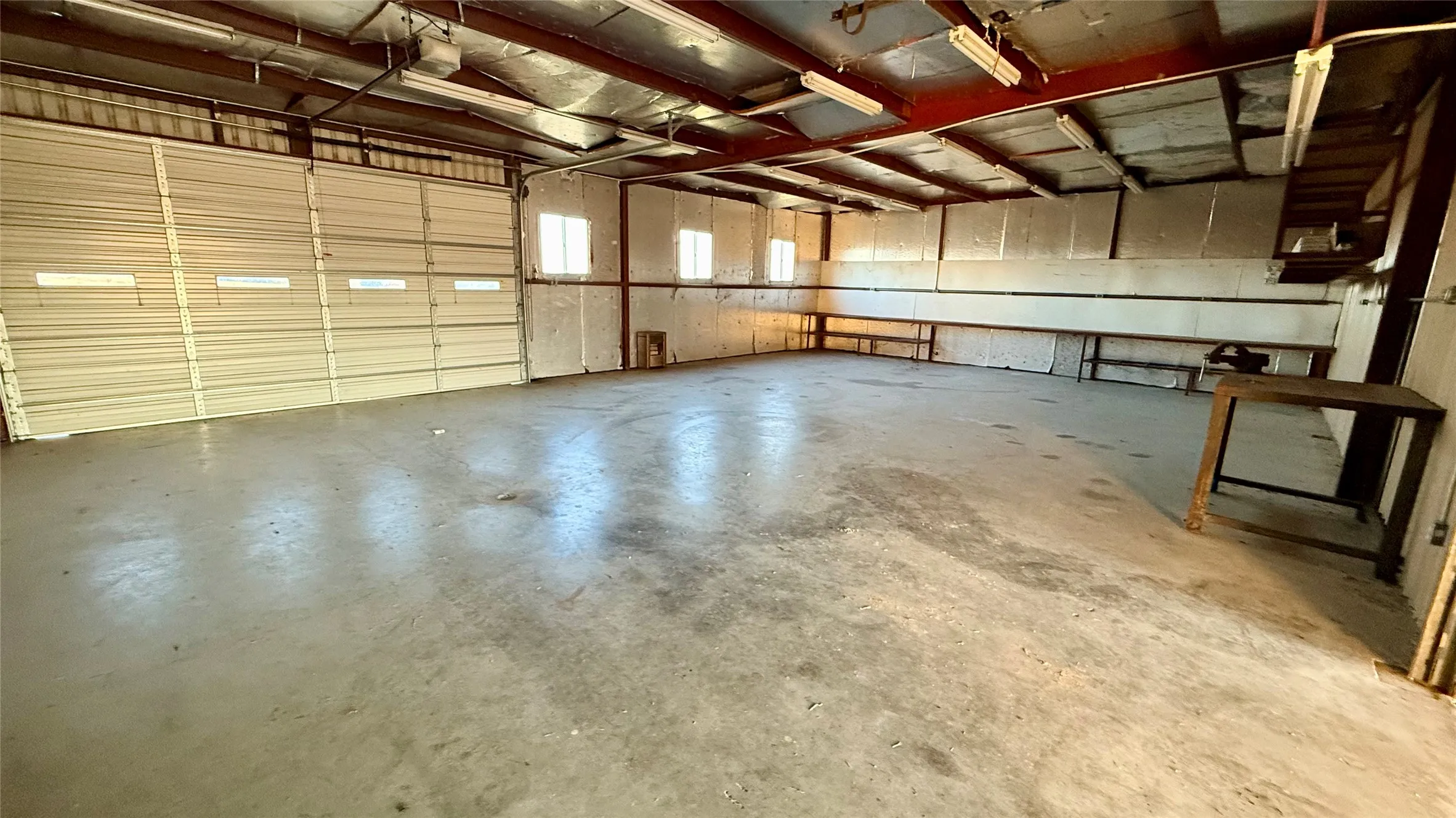 Single Family Residence For Sale in Johnson County , 5108 Woodard Avenue, Cleburne, Texas 76033, 3 Bedroom, 2 Bathroom, 2 Garage spaces, 2,354 Sqft, built in 1971, mls#21359325, Real Estate Agent in Cleburne, Homes For Sale in Johnson county, Homes For Sale in Cleburne, Realtor in Cleburne Texas, Real Estate Brokerage Independent Realty Texas, Luminita Cordes Realtor