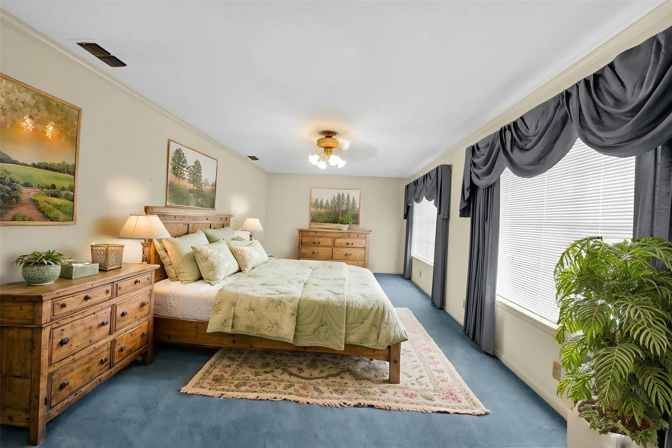 Single Family Residence For Sale in Johnson County , 5108 Woodard Avenue, Cleburne, Texas 76033, 3 Bedroom, 2 Bathroom, 2 Garage spaces, 2,354 Sqft, built in 1971, mls#21359325, Real Estate Agent in Cleburne, Homes For Sale in Johnson county, Homes For Sale in Cleburne, Realtor in Cleburne Texas, Real Estate Brokerage Independent Realty Texas, Luminita Cordes Realtor