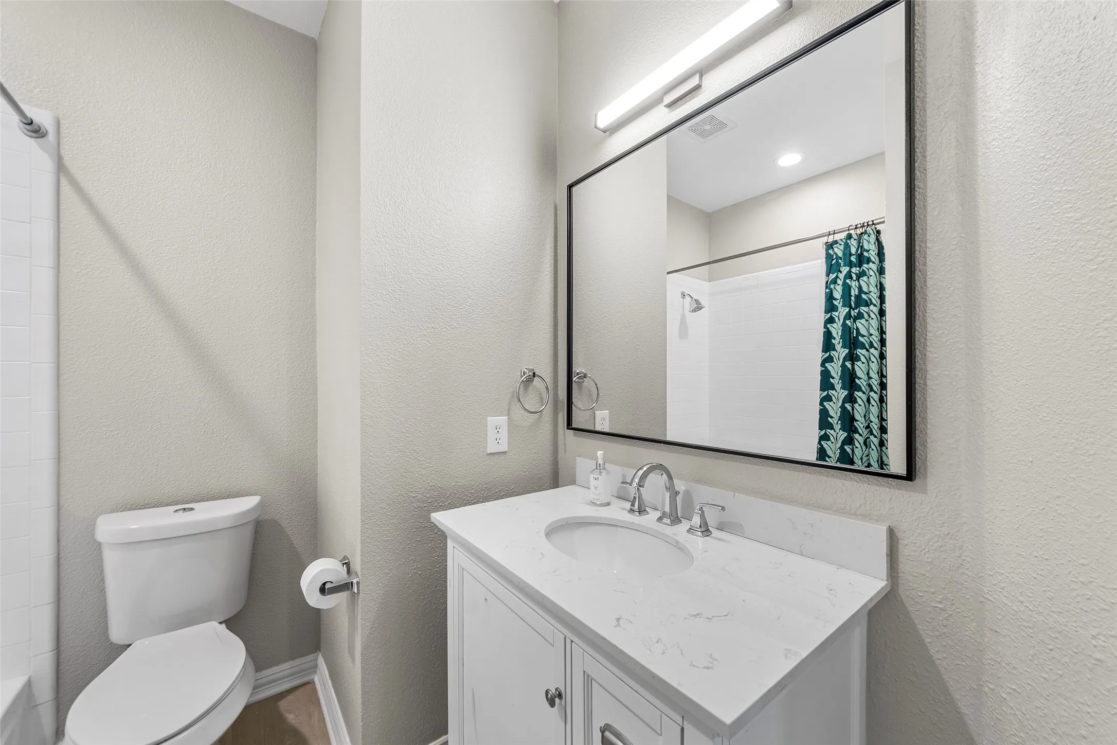 Single Family Residence For Sale in Collin County , 707 Twin Creeks Drive, Allen, Texas 75013, 4 Bedroom, 3 Bathroom, 2 Garage spaces, 2,755 Sqft, built in 1994, mls#21358083, Real Estate Agent in Allen, Homes For Sale in Collin county, Homes For Sale in Allen, Realtor in Allen Texas, Real Estate Brokerage Independent Realty Texas, Luminita Cordes Realtor