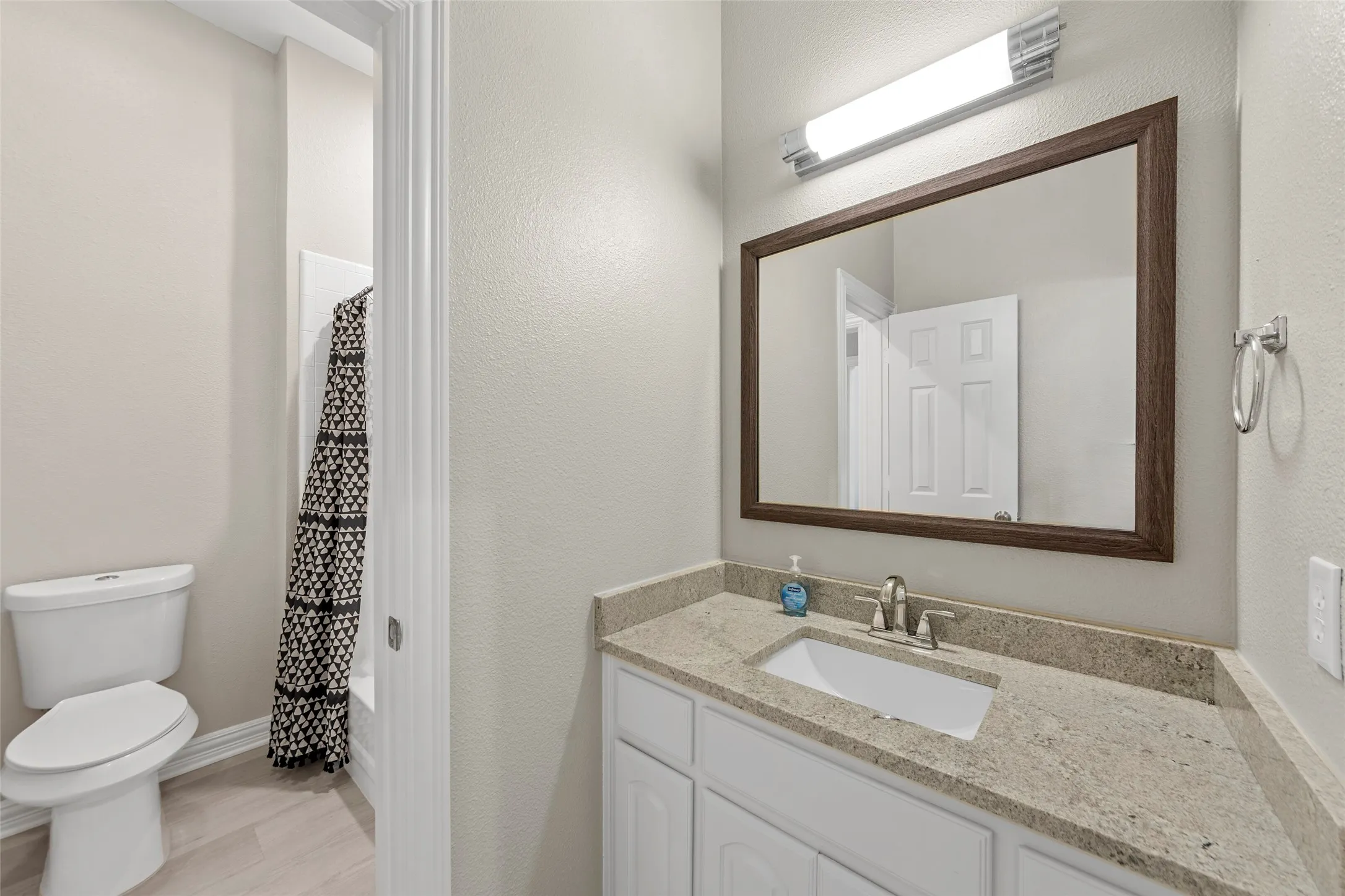 Single Family Residence For Sale in Collin County , 707 Twin Creeks Drive, Allen, Texas 75013, 4 Bedroom, 3 Bathroom, 2 Garage spaces, 2,755 Sqft, built in 1994, mls#21358083, Real Estate Agent in Allen, Homes For Sale in Collin county, Homes For Sale in Allen, Realtor in Allen Texas, Real Estate Brokerage Independent Realty Texas, Luminita Cordes Realtor