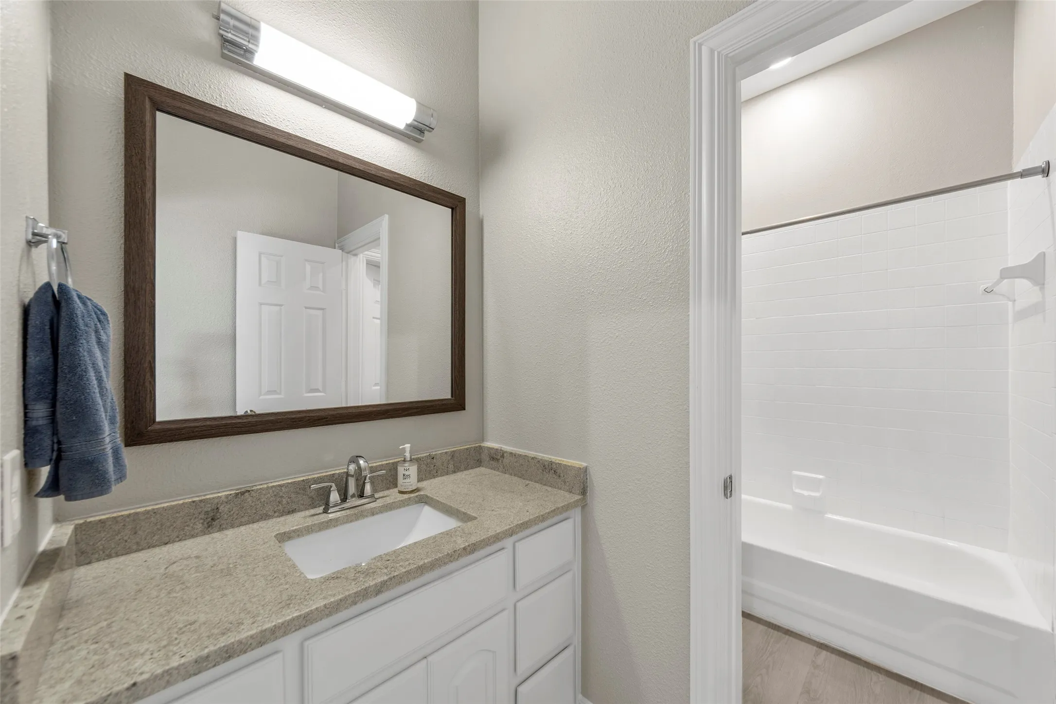 Single Family Residence For Sale in Collin County , 707 Twin Creeks Drive, Allen, Texas 75013, 4 Bedroom, 3 Bathroom, 2 Garage spaces, 2,755 Sqft, built in 1994, mls#21358083, Real Estate Agent in Allen, Homes For Sale in Collin county, Homes For Sale in Allen, Realtor in Allen Texas, Real Estate Brokerage Independent Realty Texas, Luminita Cordes Realtor