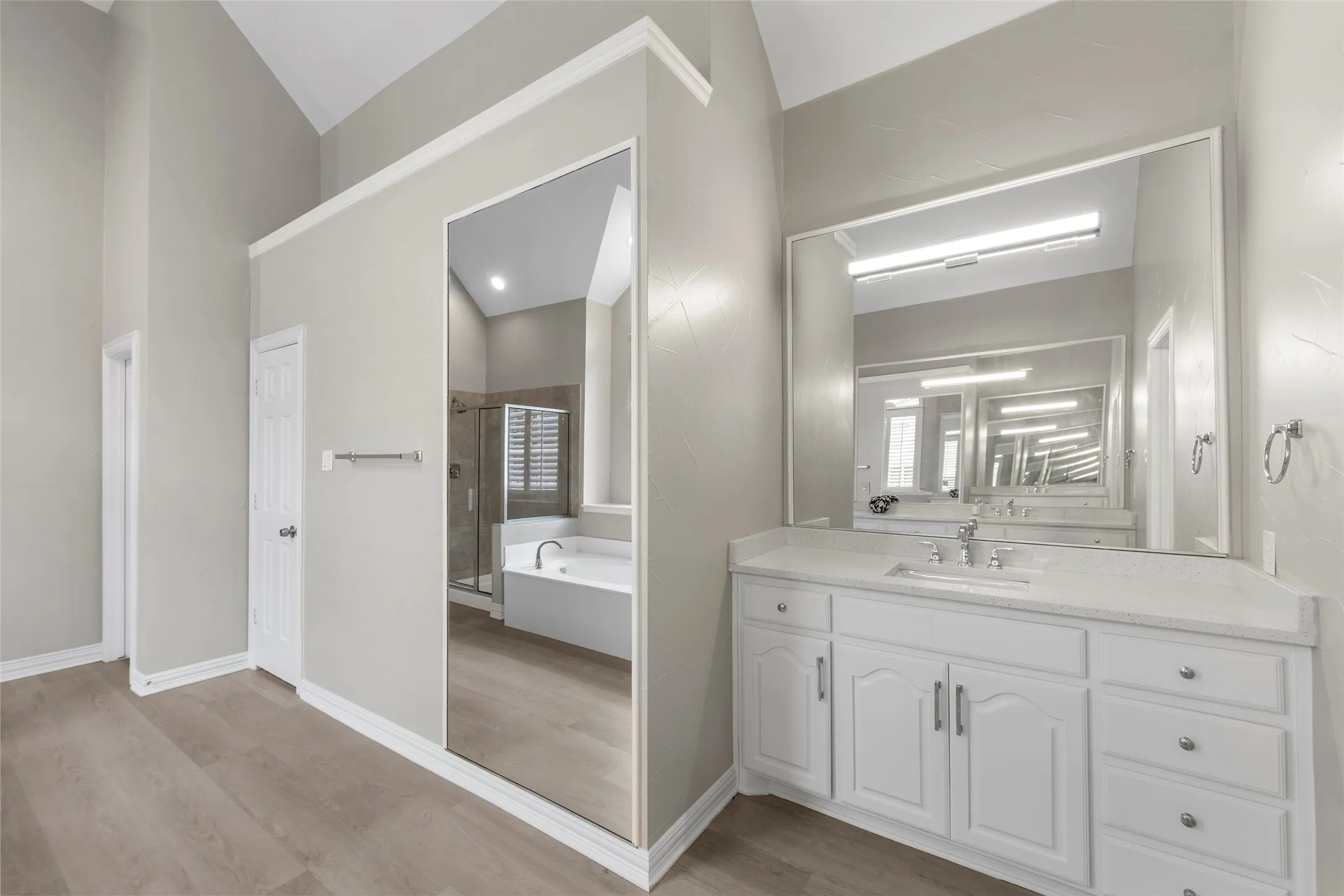 Single Family Residence For Sale in Collin County , 707 Twin Creeks Drive, Allen, Texas 75013, 4 Bedroom, 3 Bathroom, 2 Garage spaces, 2,755 Sqft, built in 1994, mls#21358083, Real Estate Agent in Allen, Homes For Sale in Collin county, Homes For Sale in Allen, Realtor in Allen Texas, Real Estate Brokerage Independent Realty Texas, Luminita Cordes Realtor