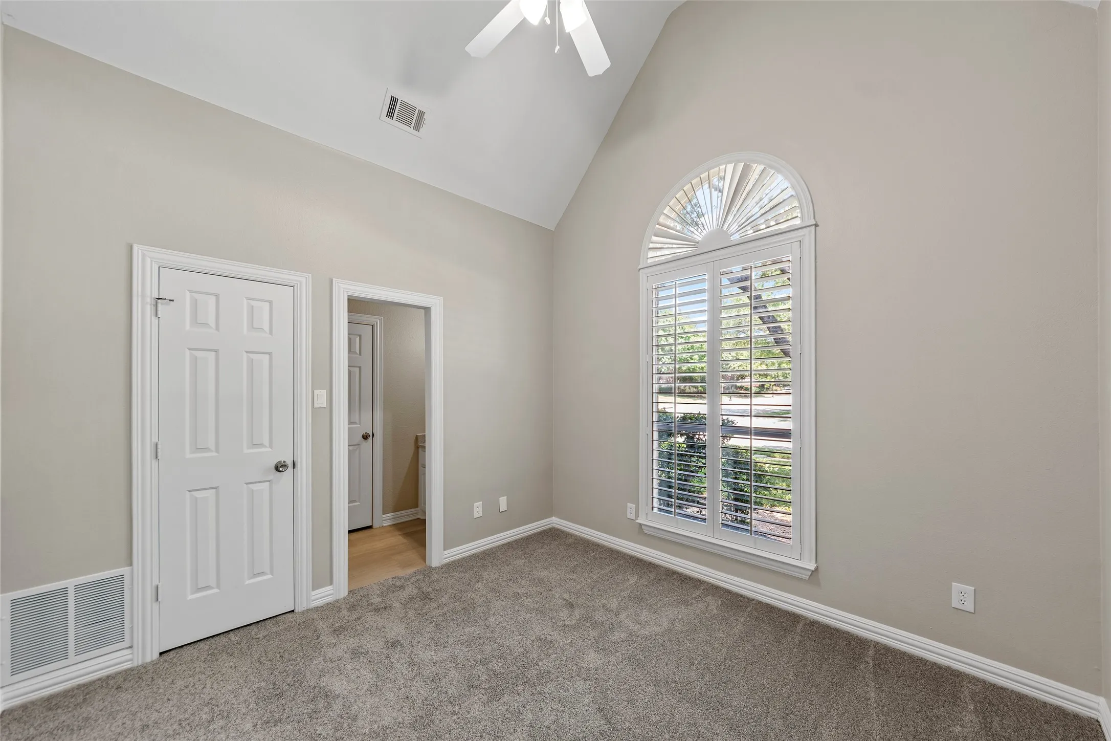 Single Family Residence For Sale in Collin County , 707 Twin Creeks Drive, Allen, Texas 75013, 4 Bedroom, 3 Bathroom, 2 Garage spaces, 2,755 Sqft, built in 1994, mls#21358083, Real Estate Agent in Allen, Homes For Sale in Collin county, Homes For Sale in Allen, Realtor in Allen Texas, Real Estate Brokerage Independent Realty Texas, Luminita Cordes Realtor