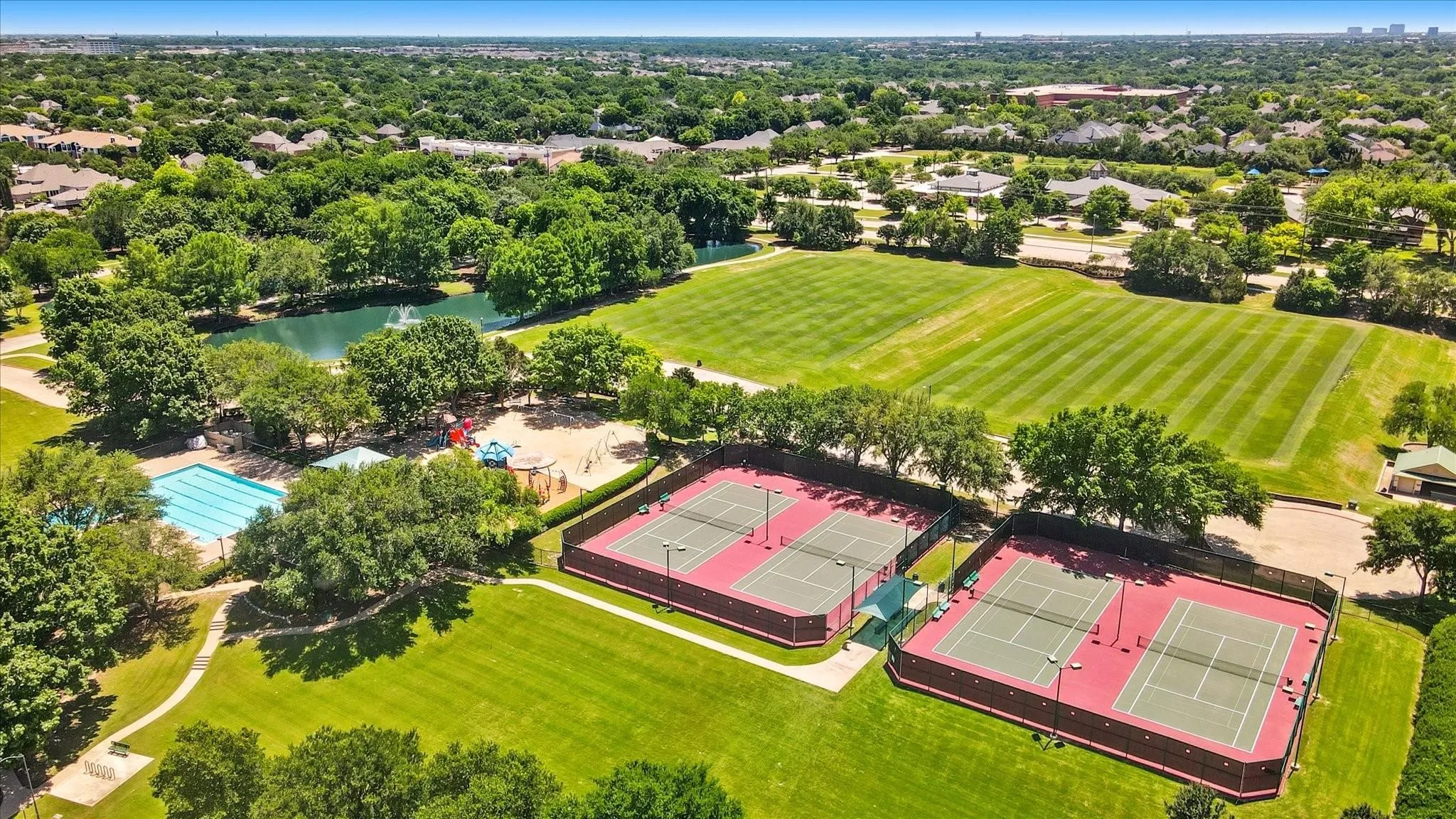 Single Family Residence For Sale in Collin County , 707 Twin Creeks Drive, Allen, Texas 75013, 4 Bedroom, 3 Bathroom, 2 Garage spaces, 2,755 Sqft, built in 1994, mls#21358083, Real Estate Agent in Allen, Homes For Sale in Collin county, Homes For Sale in Allen, Realtor in Allen Texas, Real Estate Brokerage Independent Realty Texas, Luminita Cordes Realtor