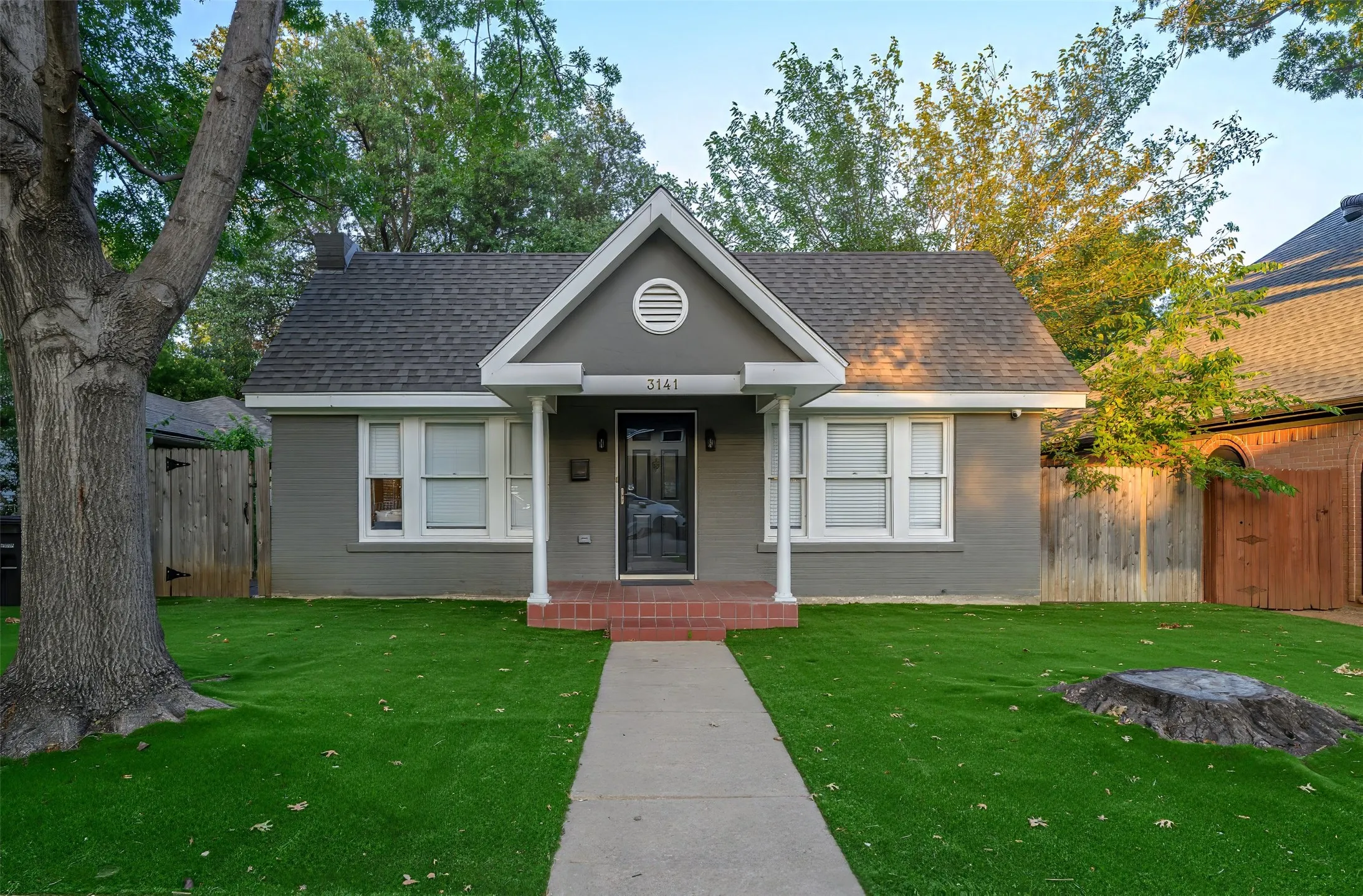 Single Family Residence For Rent in Tarrant County , 3141 Wabash Avenue, Fort Worth, Texas 76109, 4 Bedroom, 3 Bathroom, Garage spaces, 1,960 Sqft, built in 1940, mls#21357635, Real Estate Agent in Fort Worth, Homes For Rent in Tarrant county, Homes For Rent in Fort Worth, Realtor in Fort Worth Texas, Real Estate Brokerage Independent Realty Texas, Luminita Cordes Realtor