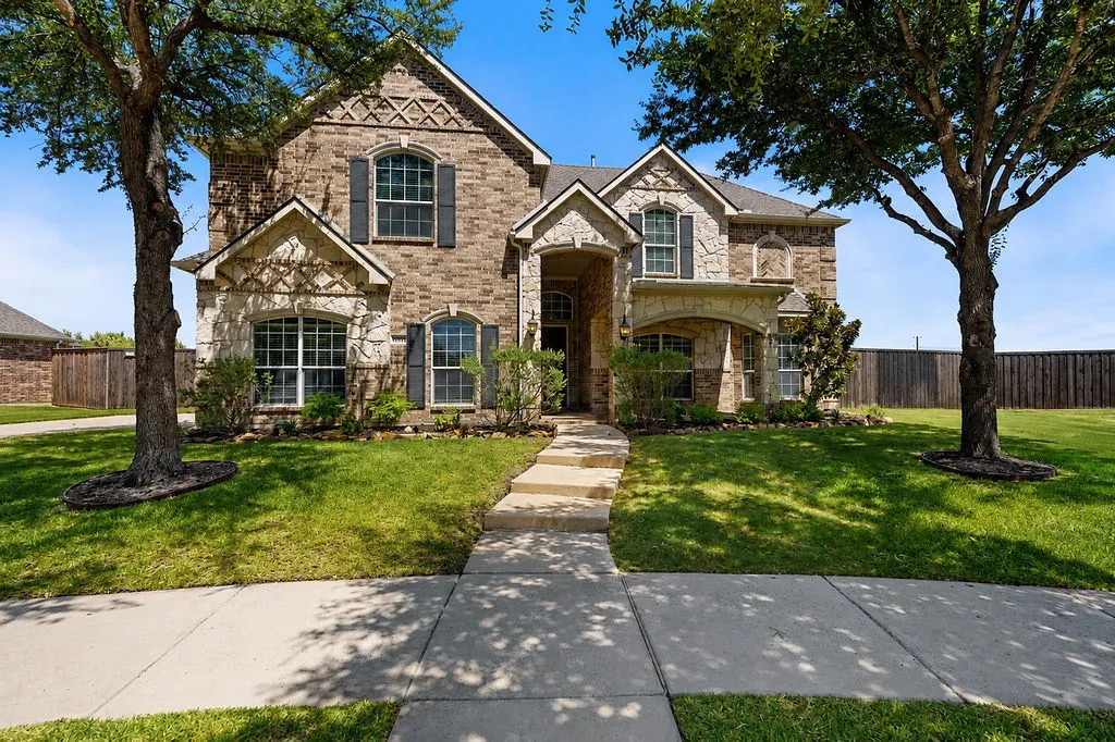 Single Family Residence For Sale in Collin County , 10252 Ponzano Court, Frisco, Texas 75035, 5 Bedroom, 5 Bathroom, 3 Garage spaces, 4,339 Sqft, built in 2010, mls#21324577, Real Estate Agent in Frisco, Homes For Sale in Collin county, Homes For Sale in Frisco, Realtor in Frisco Texas, Real Estate Brokerage Independent Realty Texas, Luminita Cordes Realtor