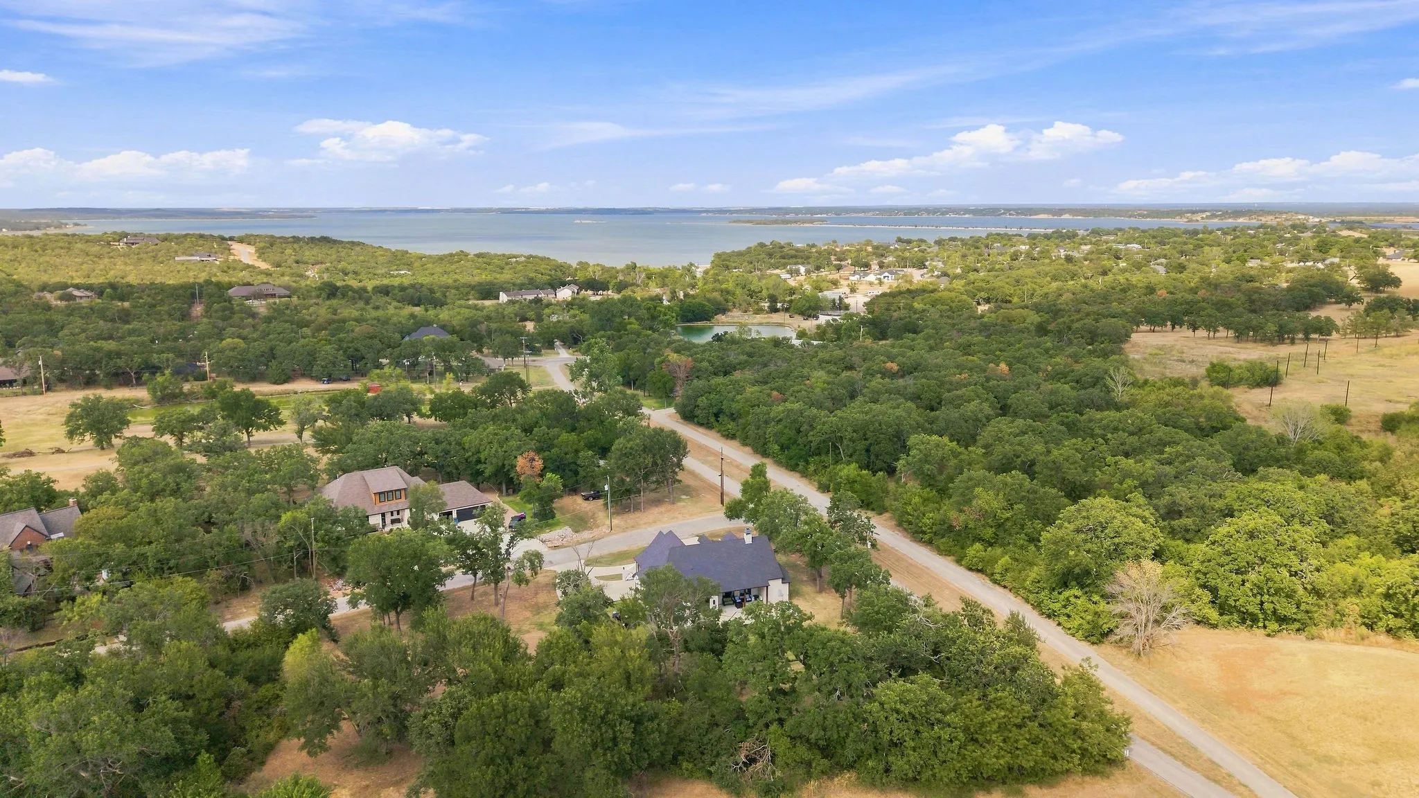 Single Family Residence For Sale in Wise County , 509 Durbin Court, Runaway Bay, Texas 76426, 4 Bedroom, 3 Bathroom, 2 Garage spaces, 2,473 Sqft, built in 2019, mls#21358718, Real Estate Agent in Runaway Bay, Homes For Sale in Wise county, Homes For Sale in Runaway Bay, Realtor in Runaway Bay Texas, Real Estate Brokerage Independent Realty Texas, Luminita Cordes Realtor