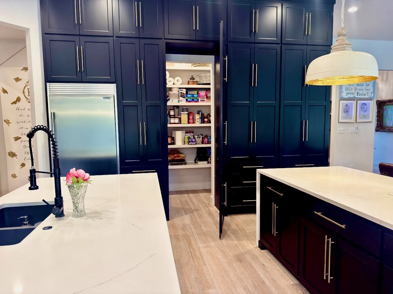 Single Family Residence For Sale in Wise County , 509 Durbin Court, Runaway Bay, Texas 76426, 4 Bedroom, 3 Bathroom, 2 Garage spaces, 2,473 Sqft, built in 2019, mls#21358718, Real Estate Agent in Runaway Bay, Homes For Sale in Wise county, Homes For Sale in Runaway Bay, Realtor in Runaway Bay Texas, Real Estate Brokerage Independent Realty Texas, Luminita Cordes Realtor