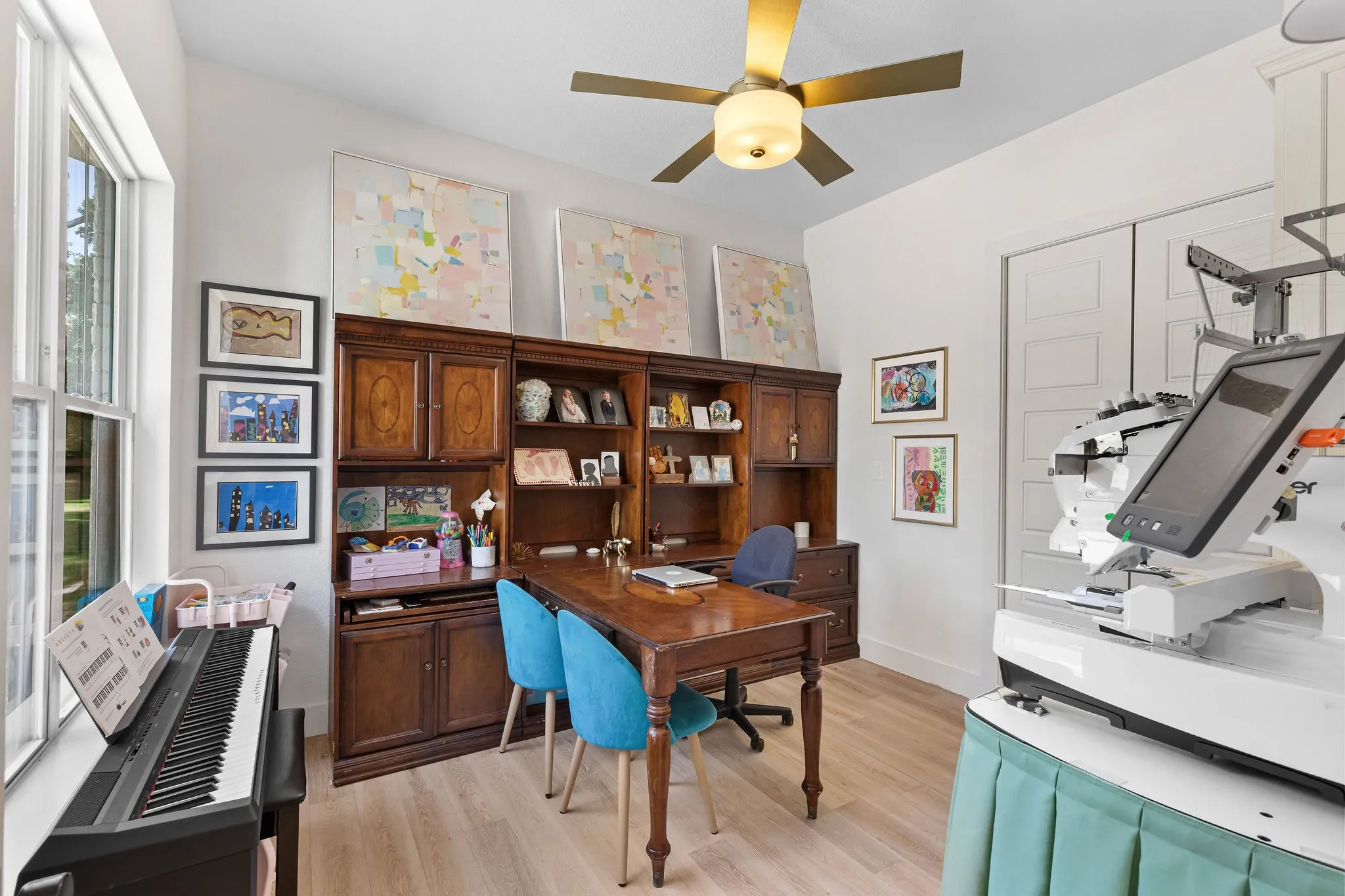 Single Family Residence For Sale in Wise County , 509 Durbin Court, Runaway Bay, Texas 76426, 4 Bedroom, 3 Bathroom, 2 Garage spaces, 2,473 Sqft, built in 2019, mls#21358718, Real Estate Agent in Runaway Bay, Homes For Sale in Wise county, Homes For Sale in Runaway Bay, Realtor in Runaway Bay Texas, Real Estate Brokerage Independent Realty Texas, Luminita Cordes Realtor