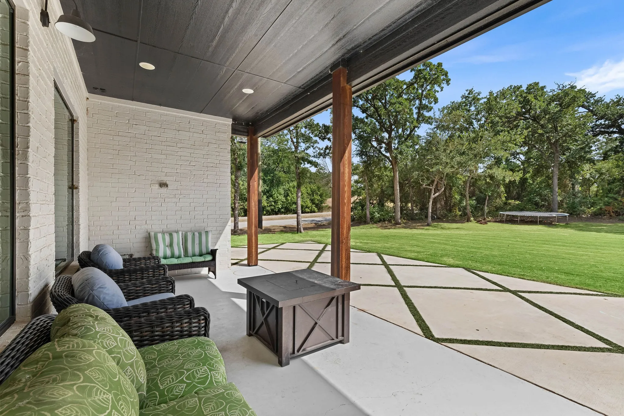 Single Family Residence For Sale in Wise County , 509 Durbin Court, Runaway Bay, Texas 76426, 4 Bedroom, 3 Bathroom, 2 Garage spaces, 2,473 Sqft, built in 2019, mls#21358718, Real Estate Agent in Runaway Bay, Homes For Sale in Wise county, Homes For Sale in Runaway Bay, Realtor in Runaway Bay Texas, Real Estate Brokerage Independent Realty Texas, Luminita Cordes Realtor